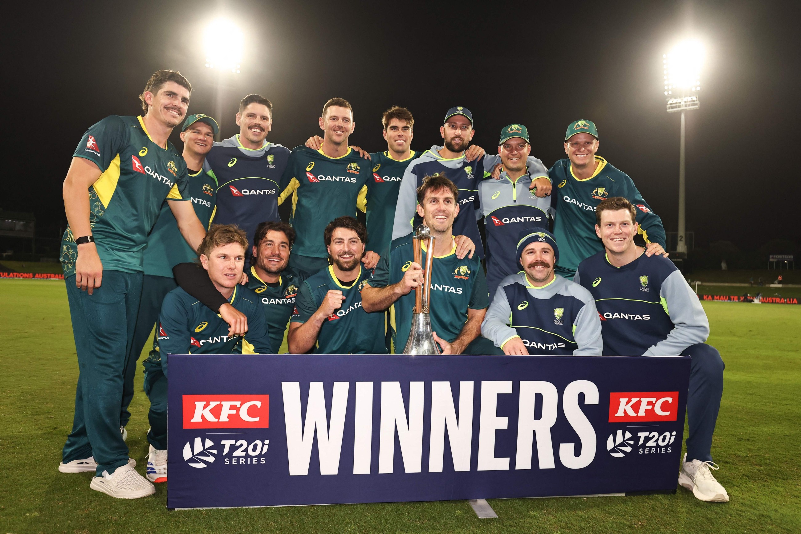 Marsh’s maiden century powers Aussies to T20 series win over New Zealand