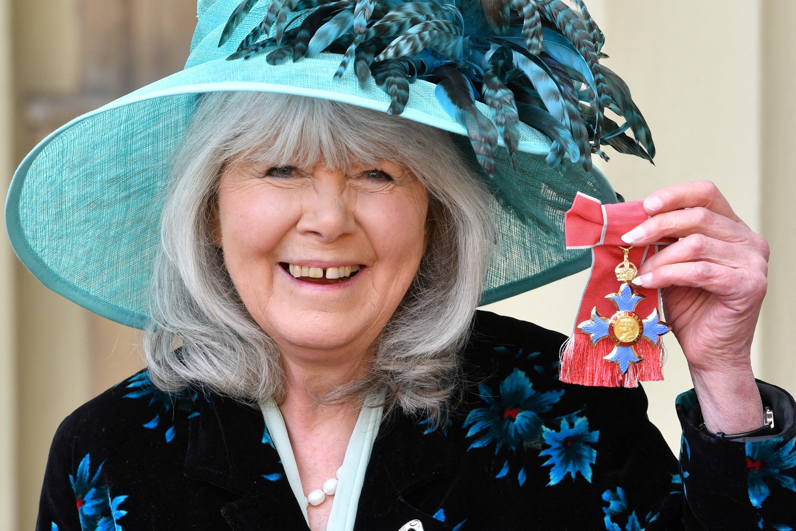 Jilly Cooper, Liebesromanautorin und Autorin von „Rivalen“ ...