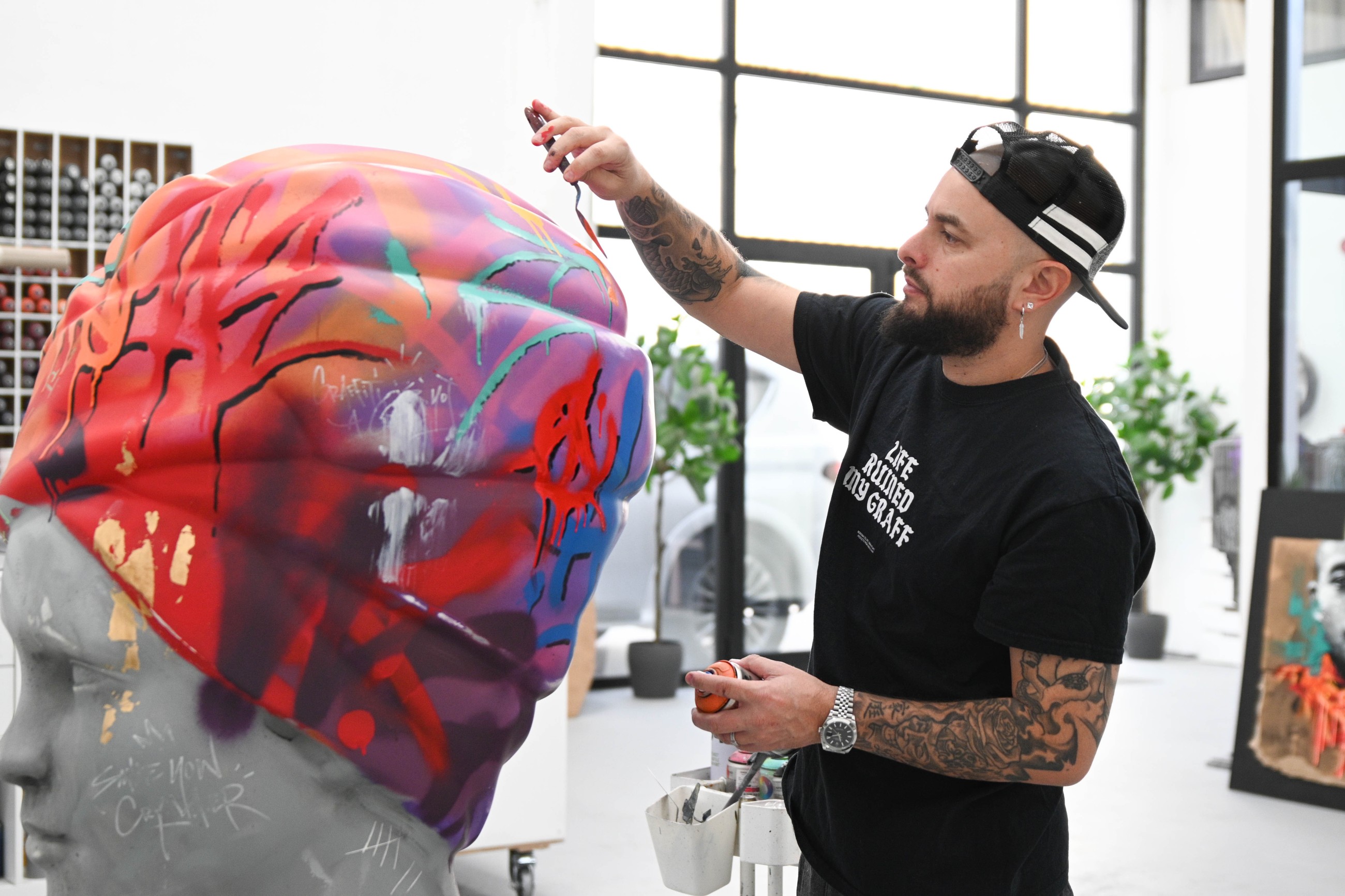 French artist Seaty bravely crosses horizons and discovers fellowship