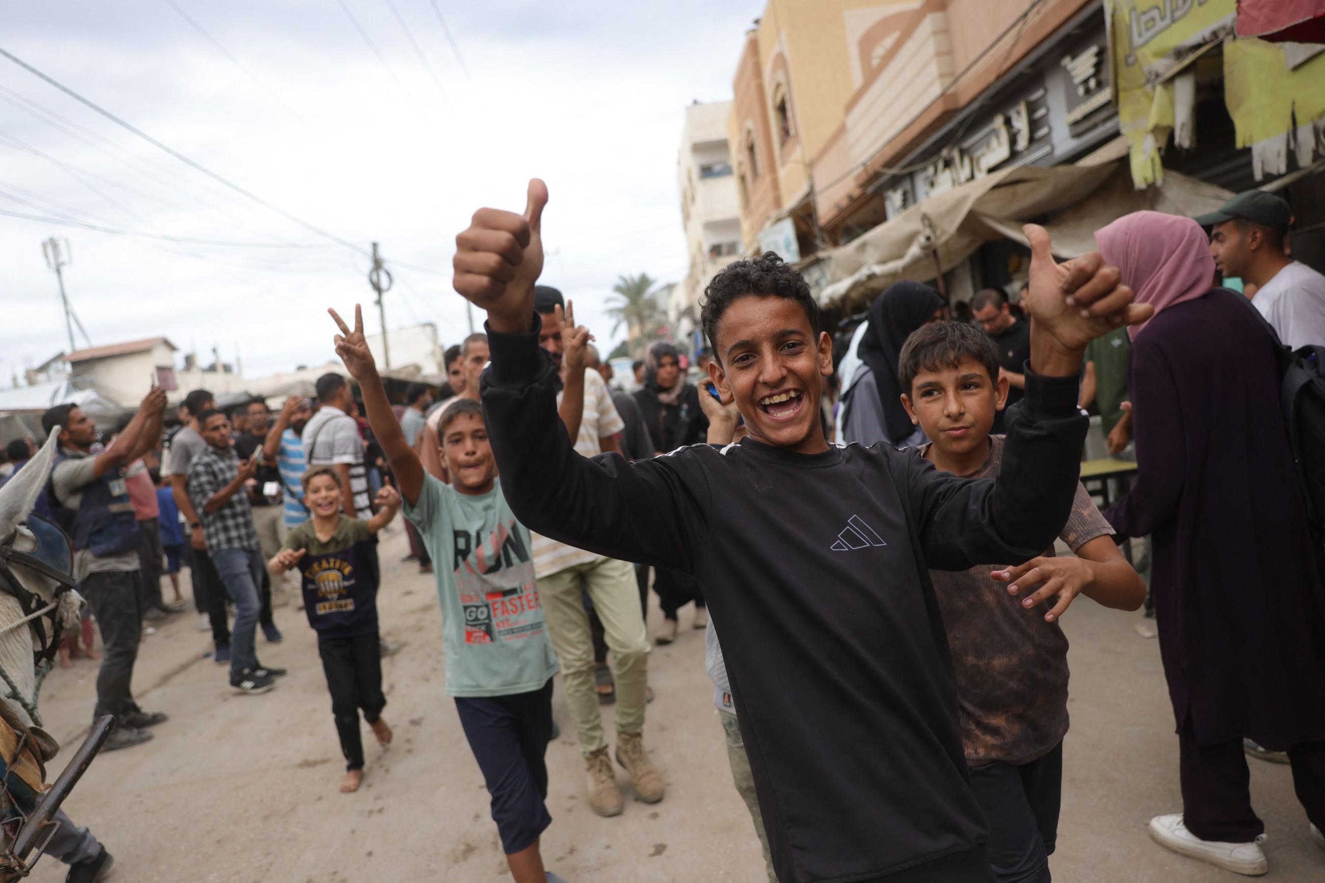Celebrations erupt in Gaza and Israel after ceasefire announced