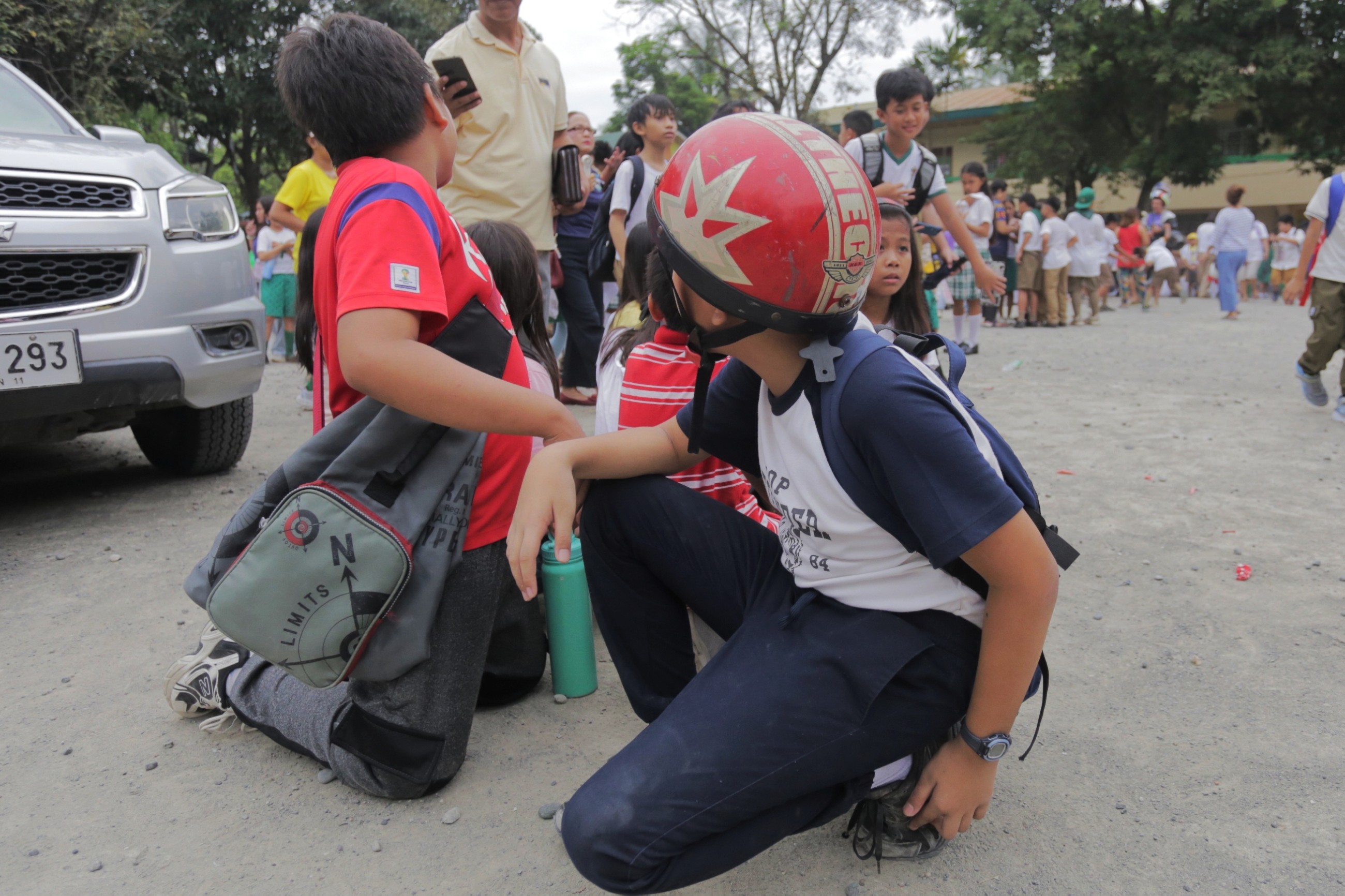VIDEO: Powerful earthquake hits Philippines, kills 8 and causes tsunami evacuations