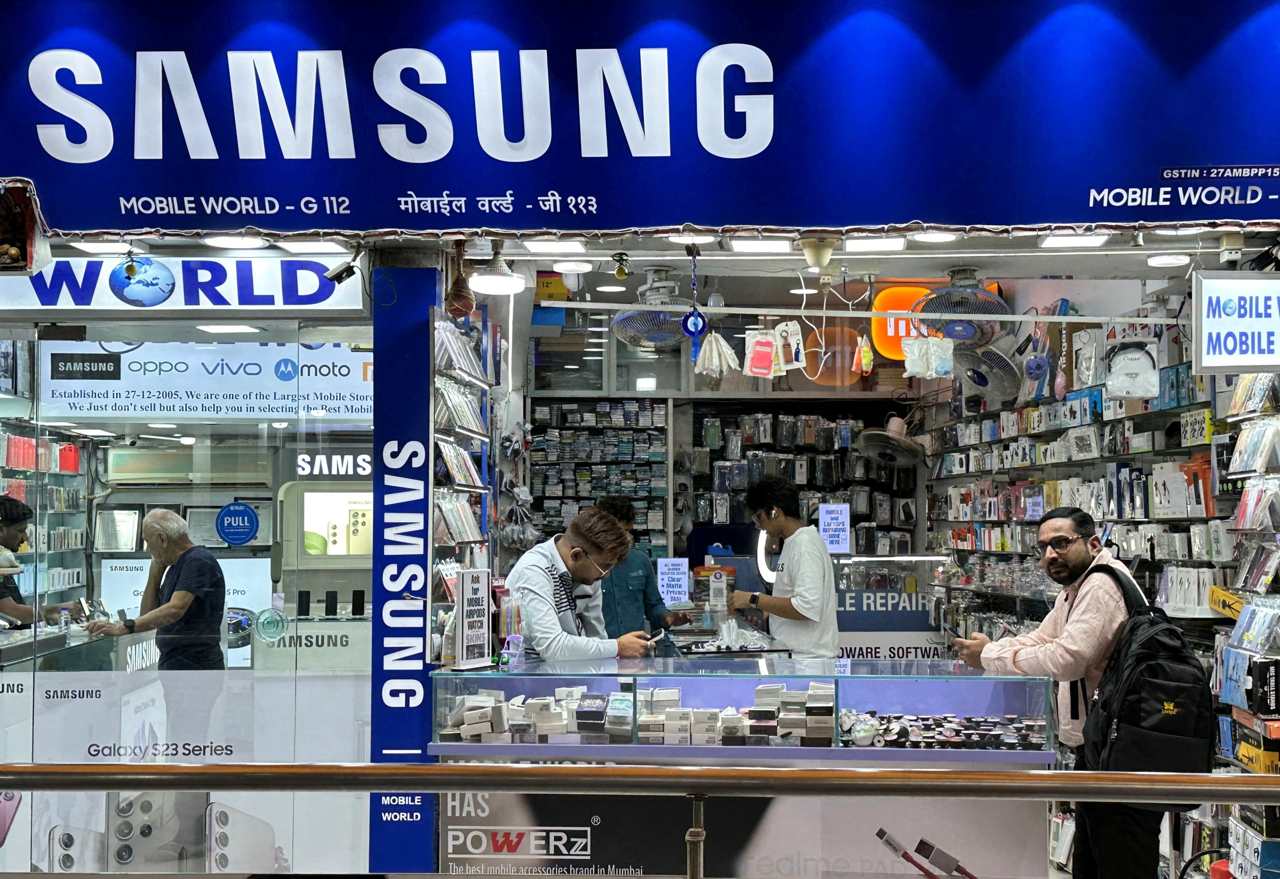 Samsung hit with $445.5 million US jury verdict over wireless communications patents