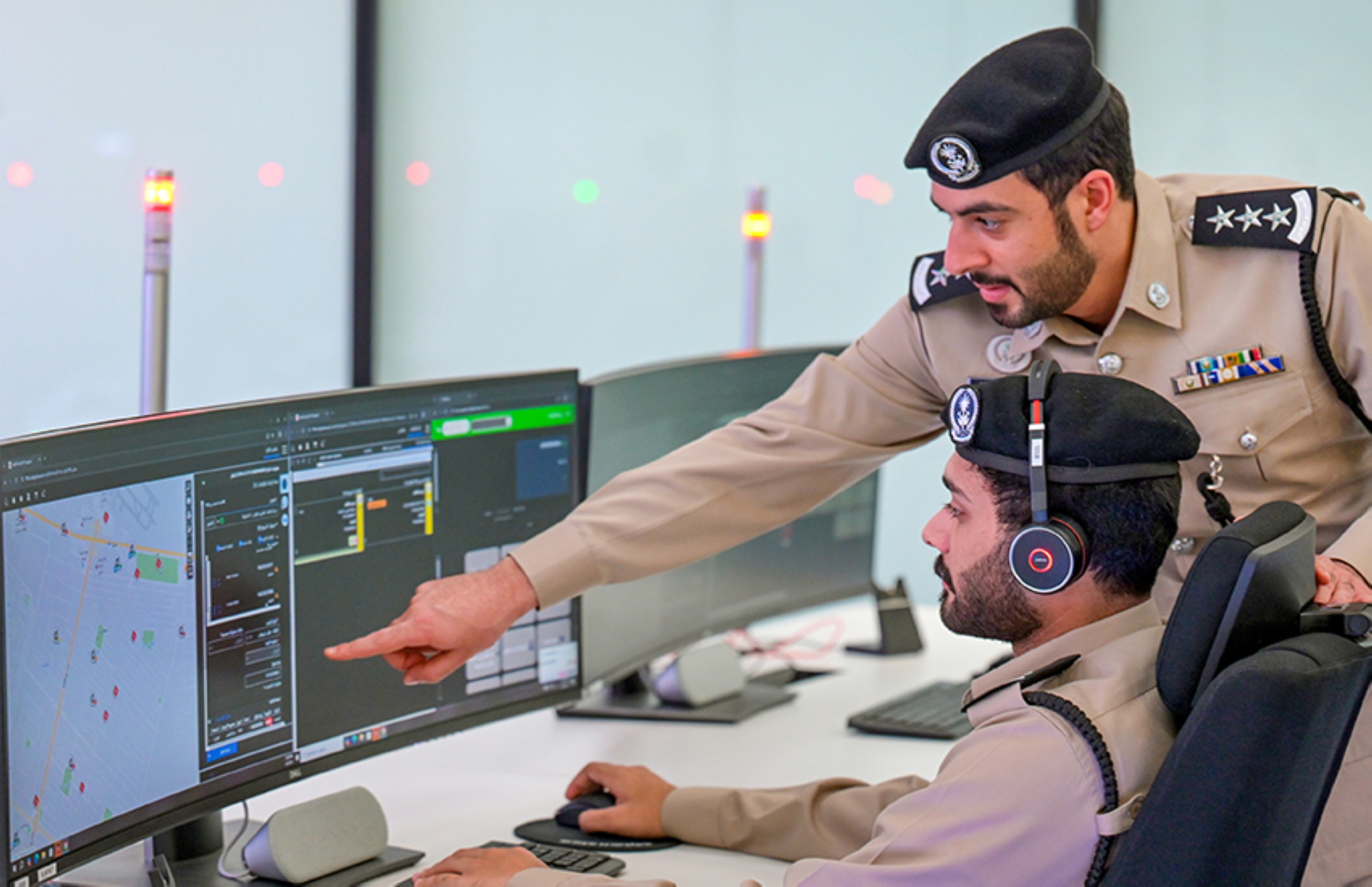 Sharjah Police arrest gang defrauding online vehicle sellers with forged receipts