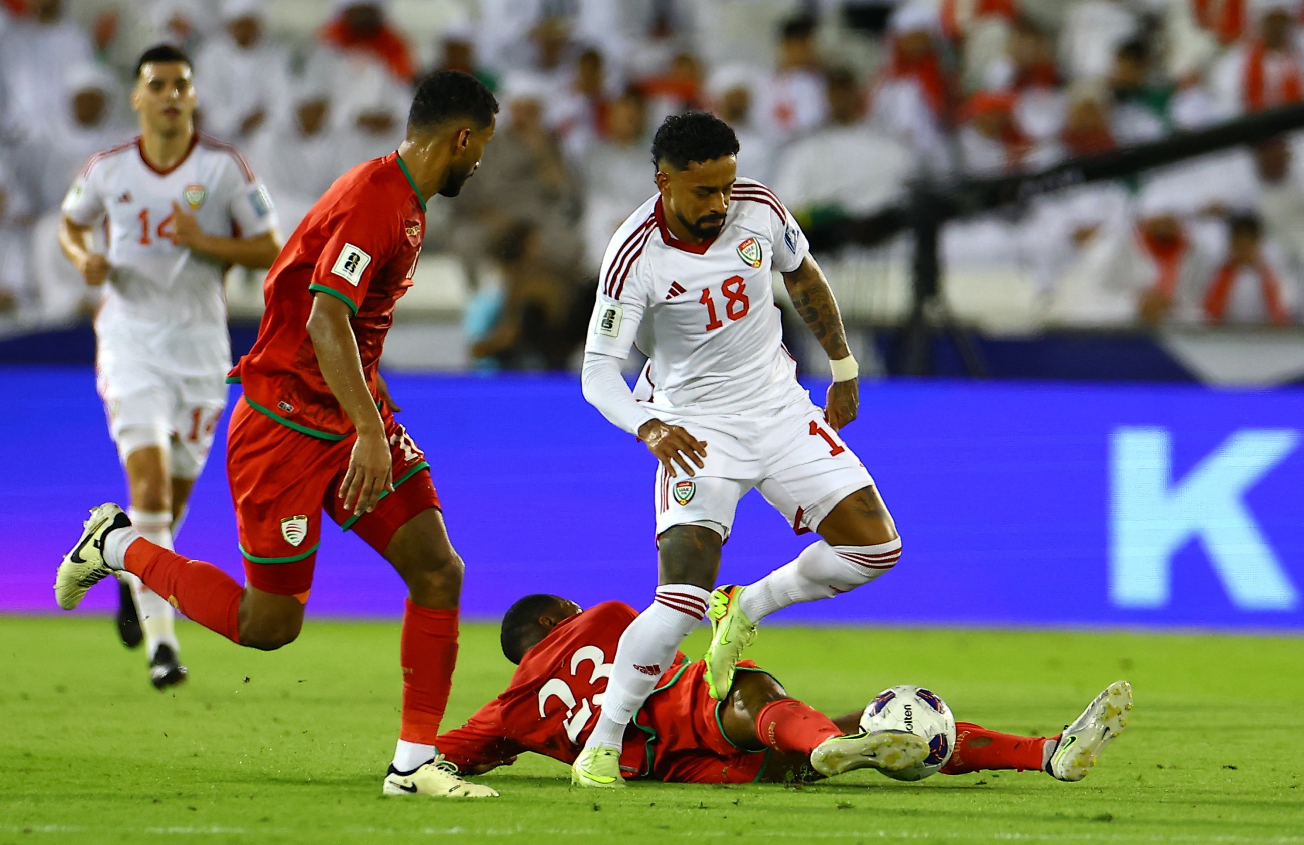 Coach Olaroiu praises UAE&rsquo;s spirit after hard-fought win over Oman