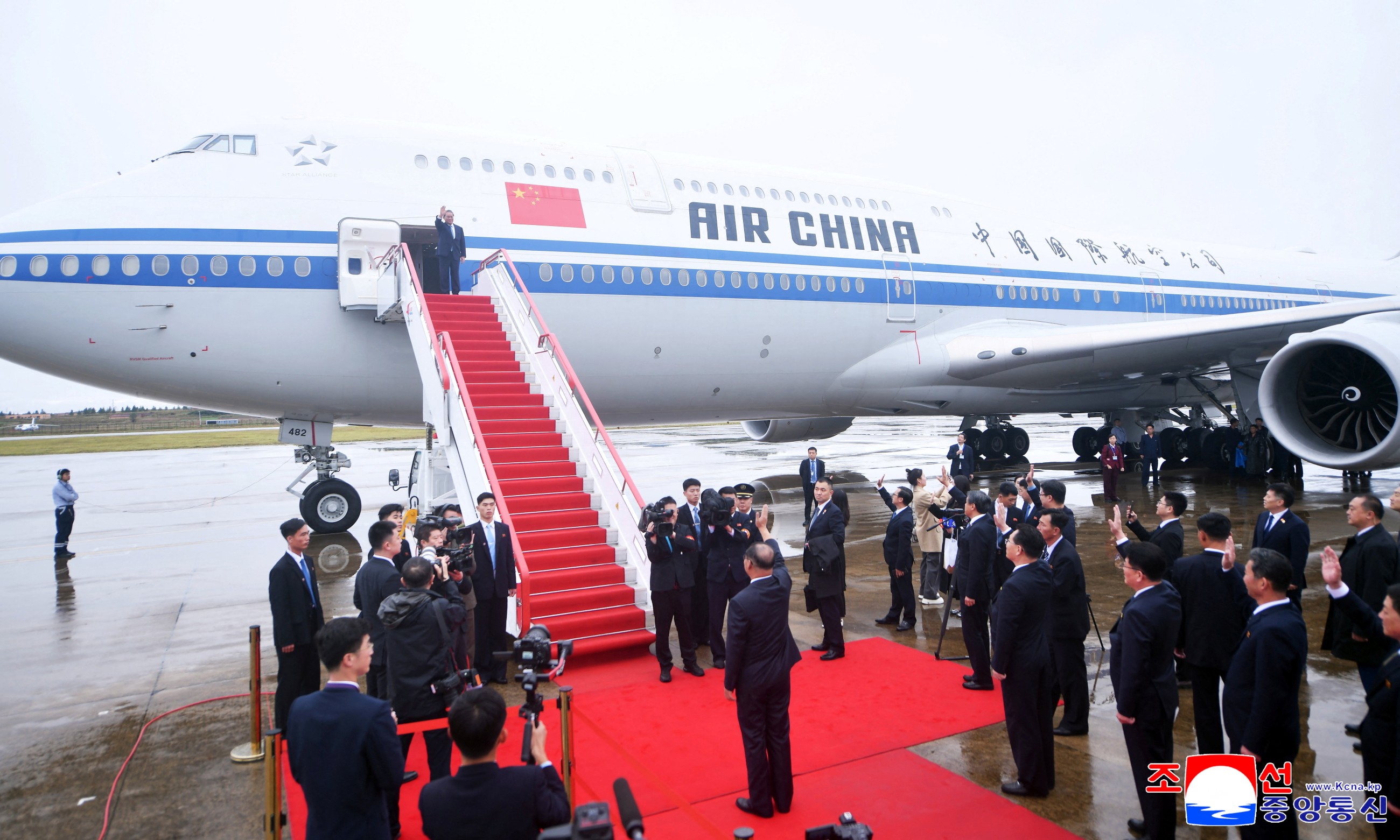 China, North Korea to strengthen strategic ties