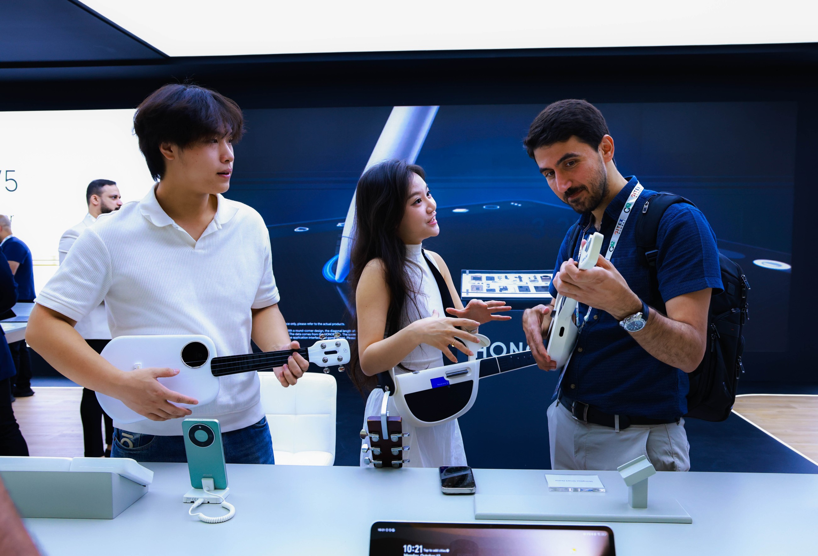 HONOR marks a remarkable presence at GITEX Global 2025, highlighting its leadership in human-centric AI technology