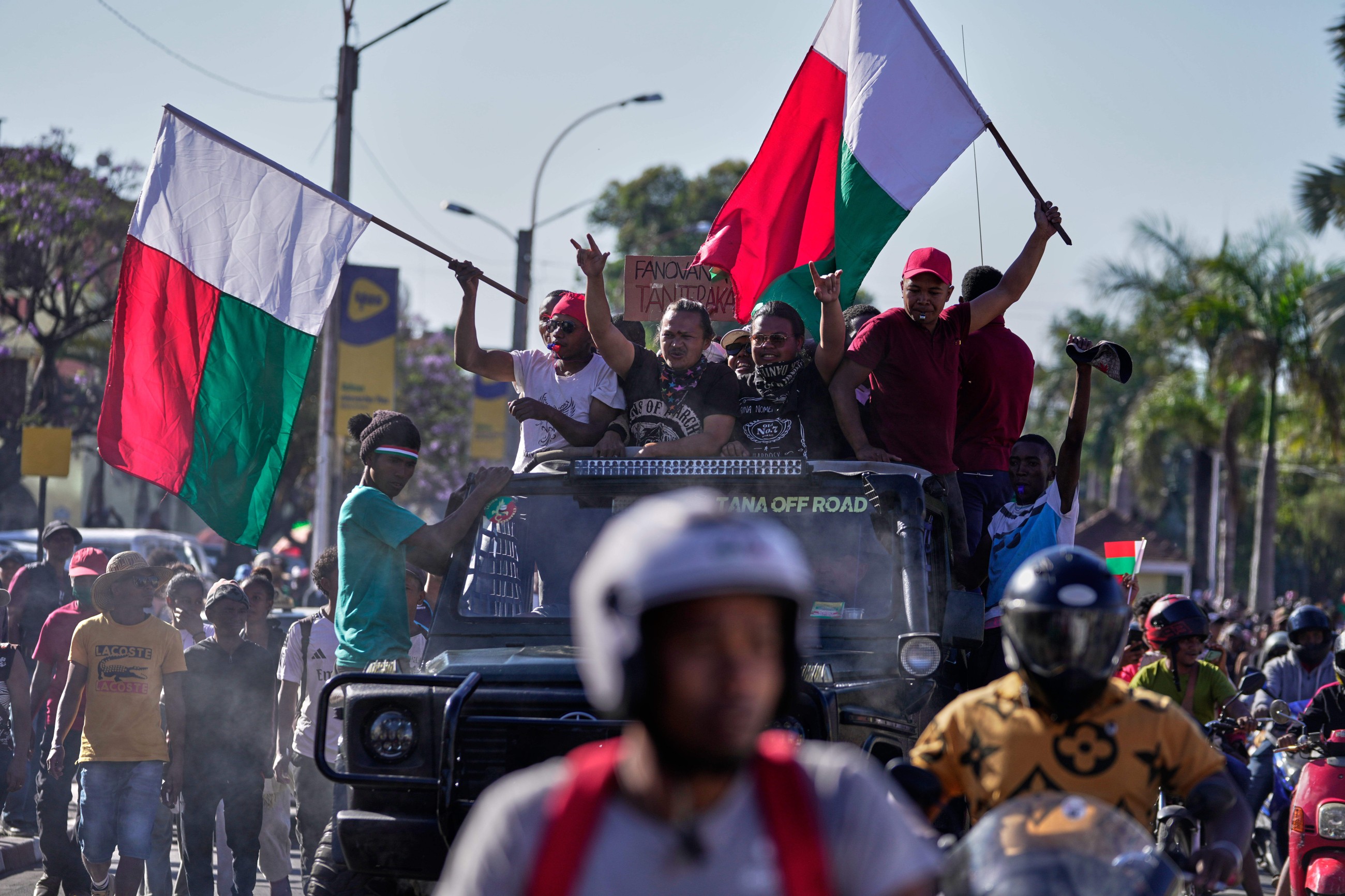 Army seizes power in Madagascar, president impeached