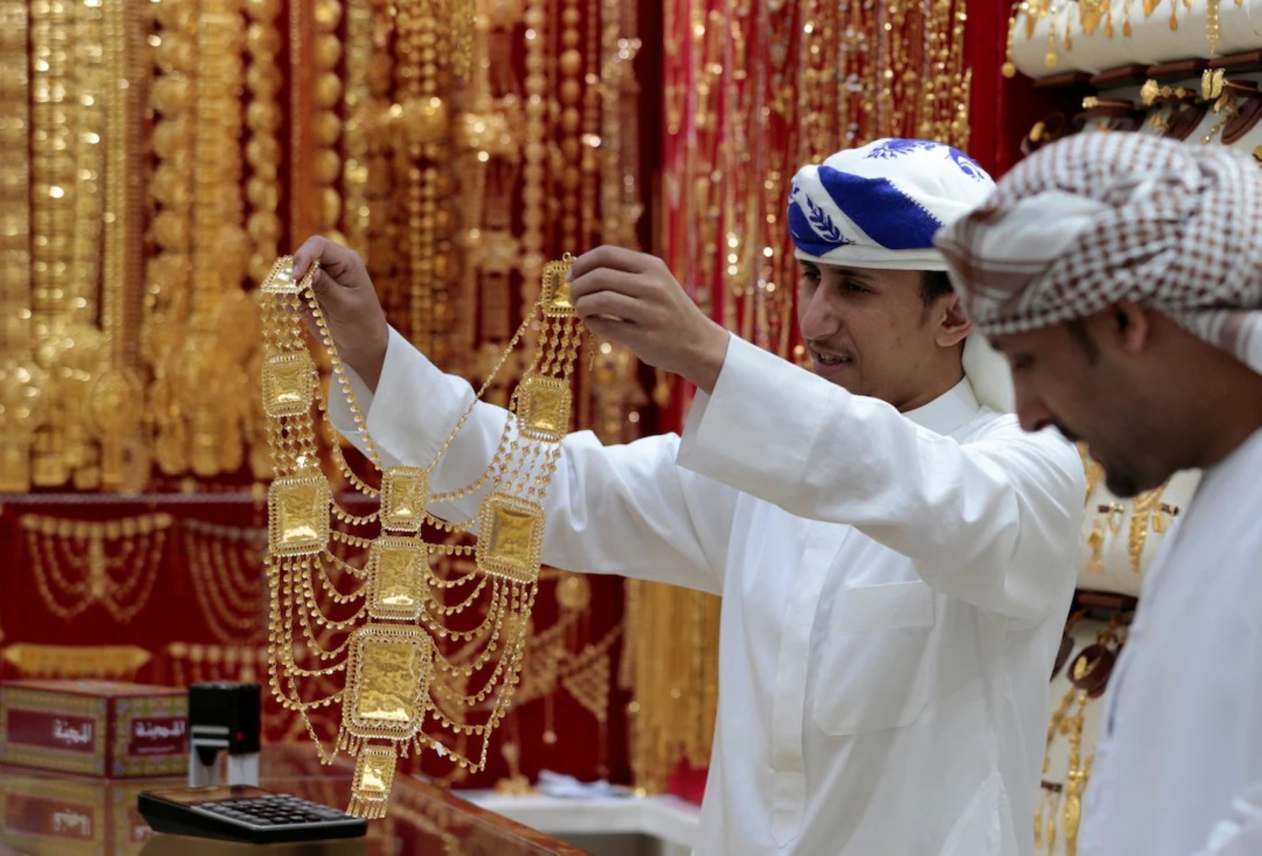 Gold set for best week in 17 years