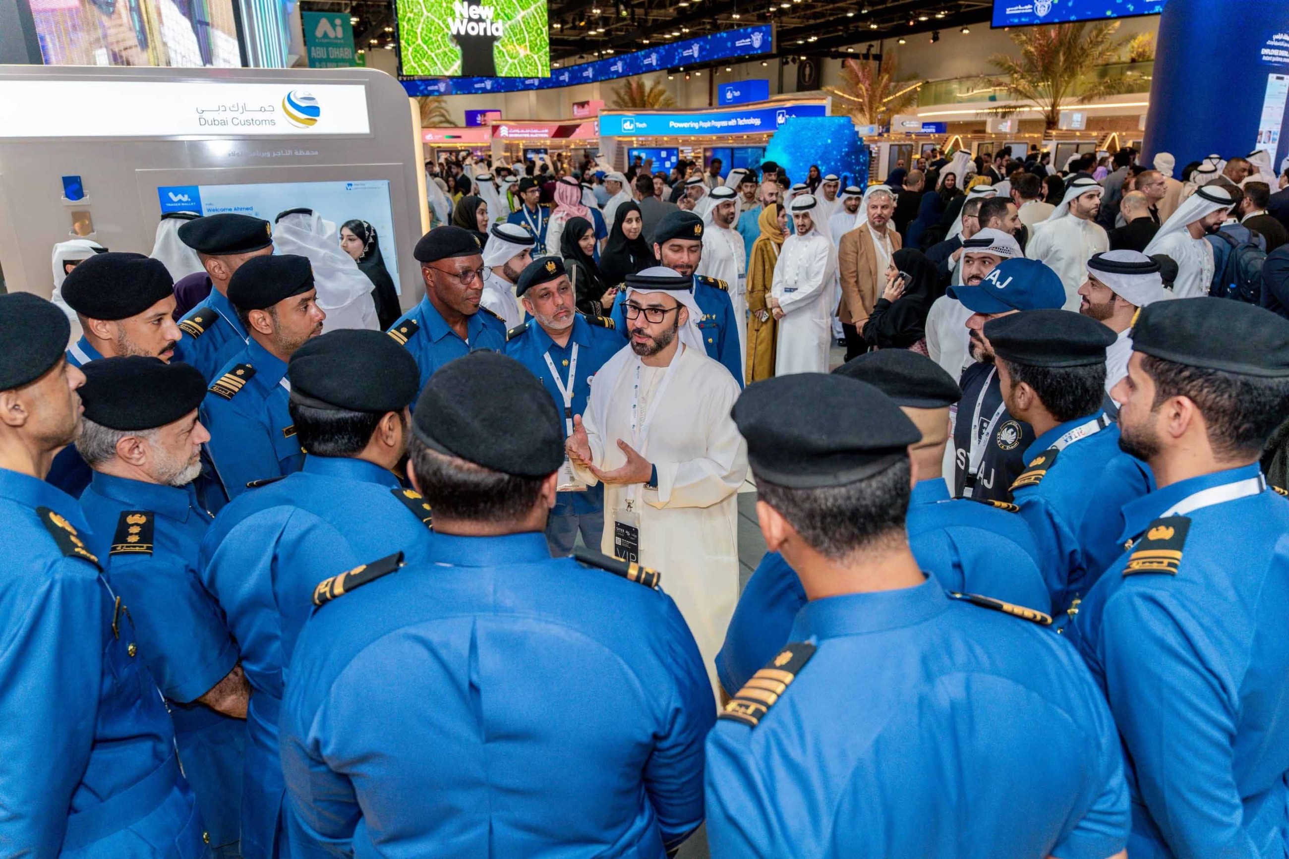 Dubai Customs showcases leading digital projects to government, diplomatic delegations at GITEX Global