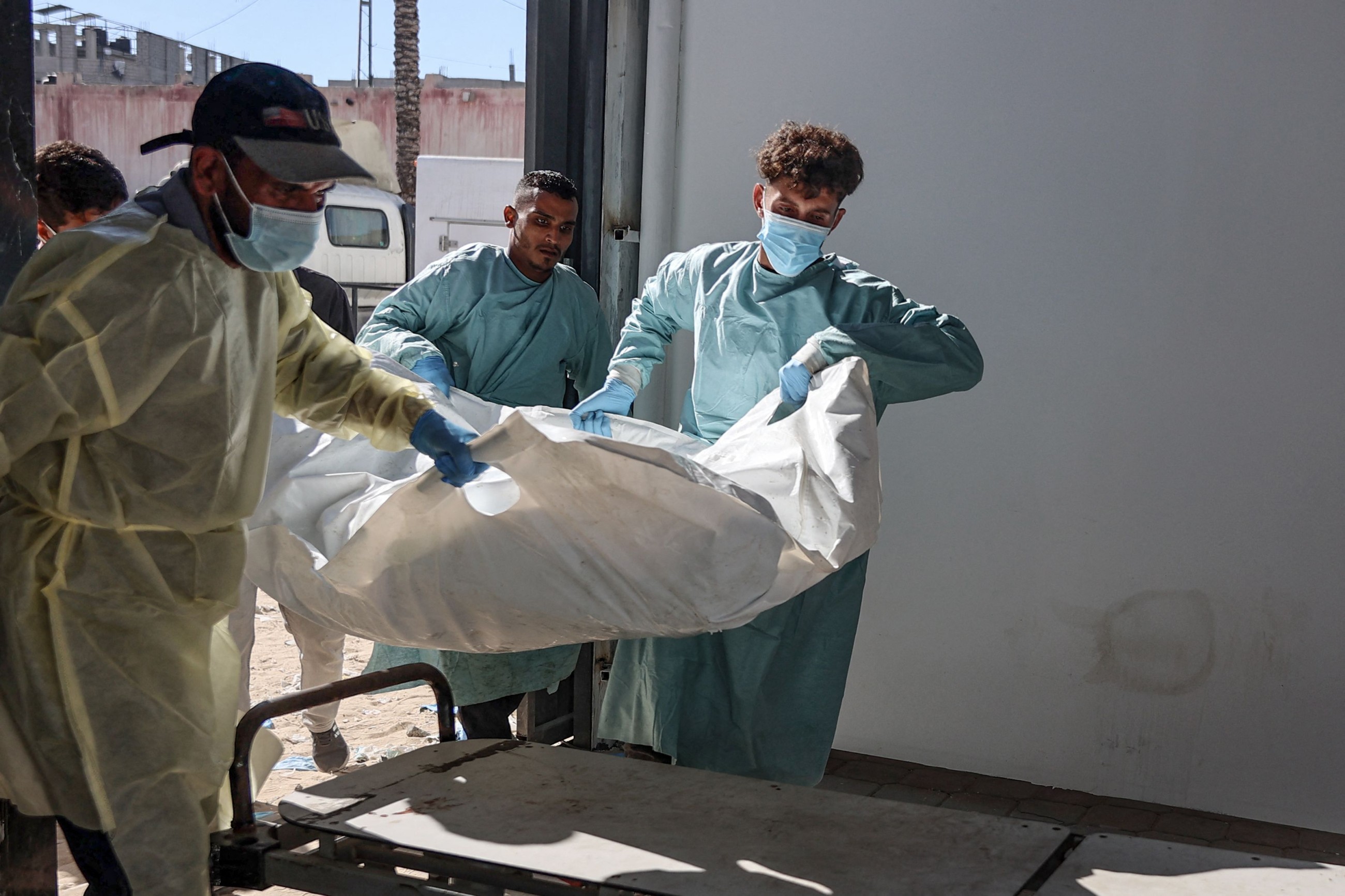 Gaza death toll tops 68,000; thousands still missing