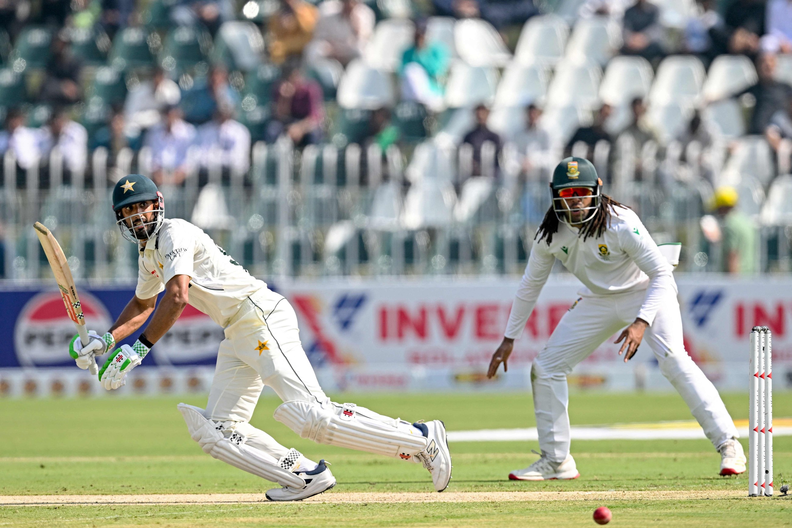 Pakistan punish sloppy South Africa to reach 259-5 in second Test