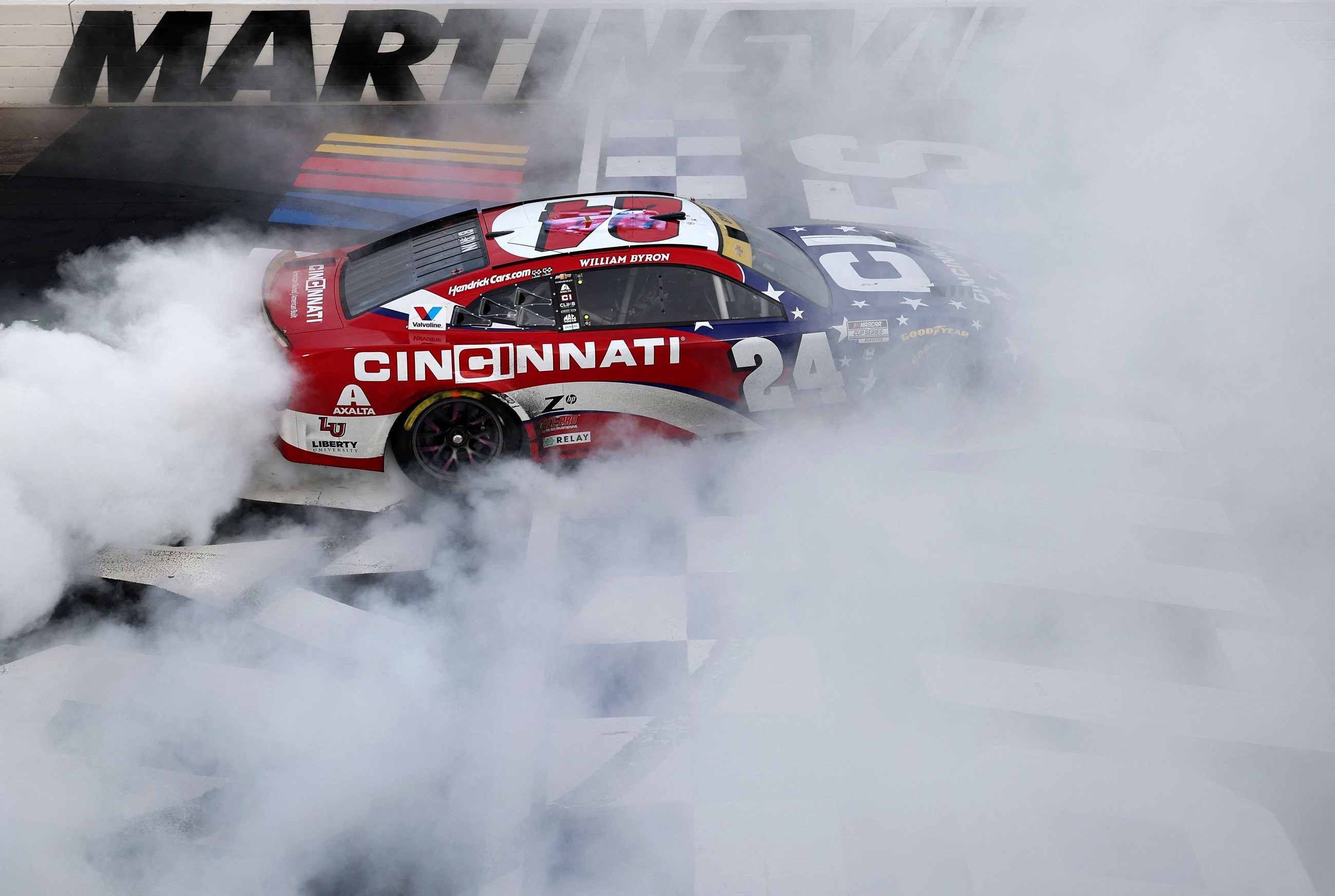 Byron outduels Blaney for victory at Martinsville