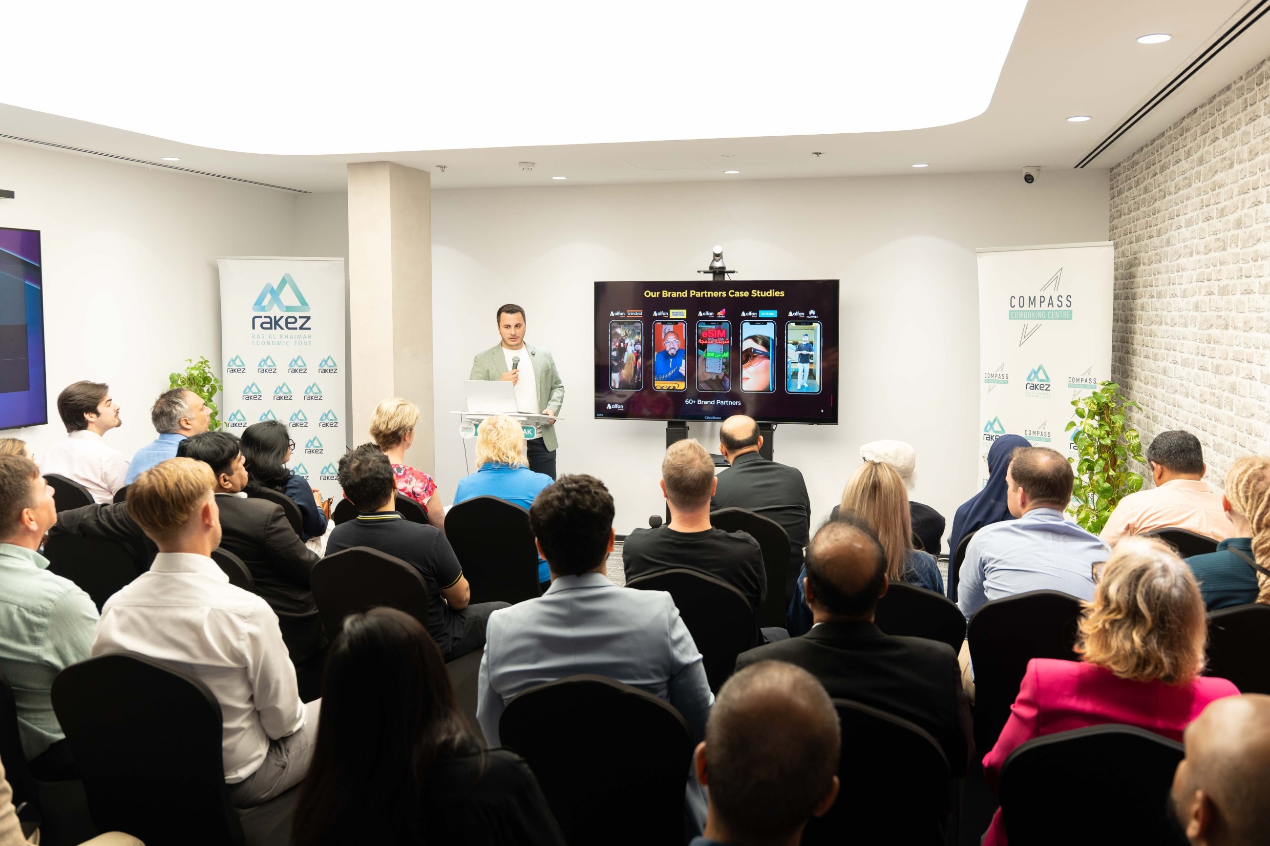 RAKEZ helps entrepreneurs to turn social presence into profit