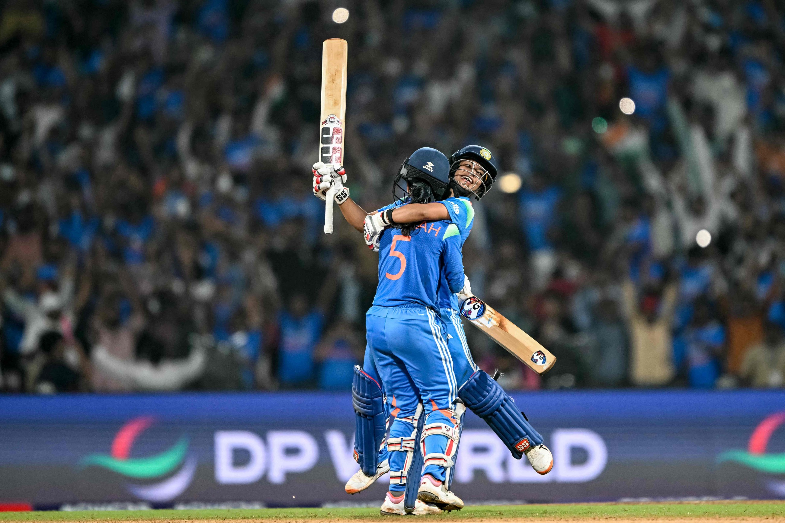 India chase 339 to stun Australia in Women's World Cup semis