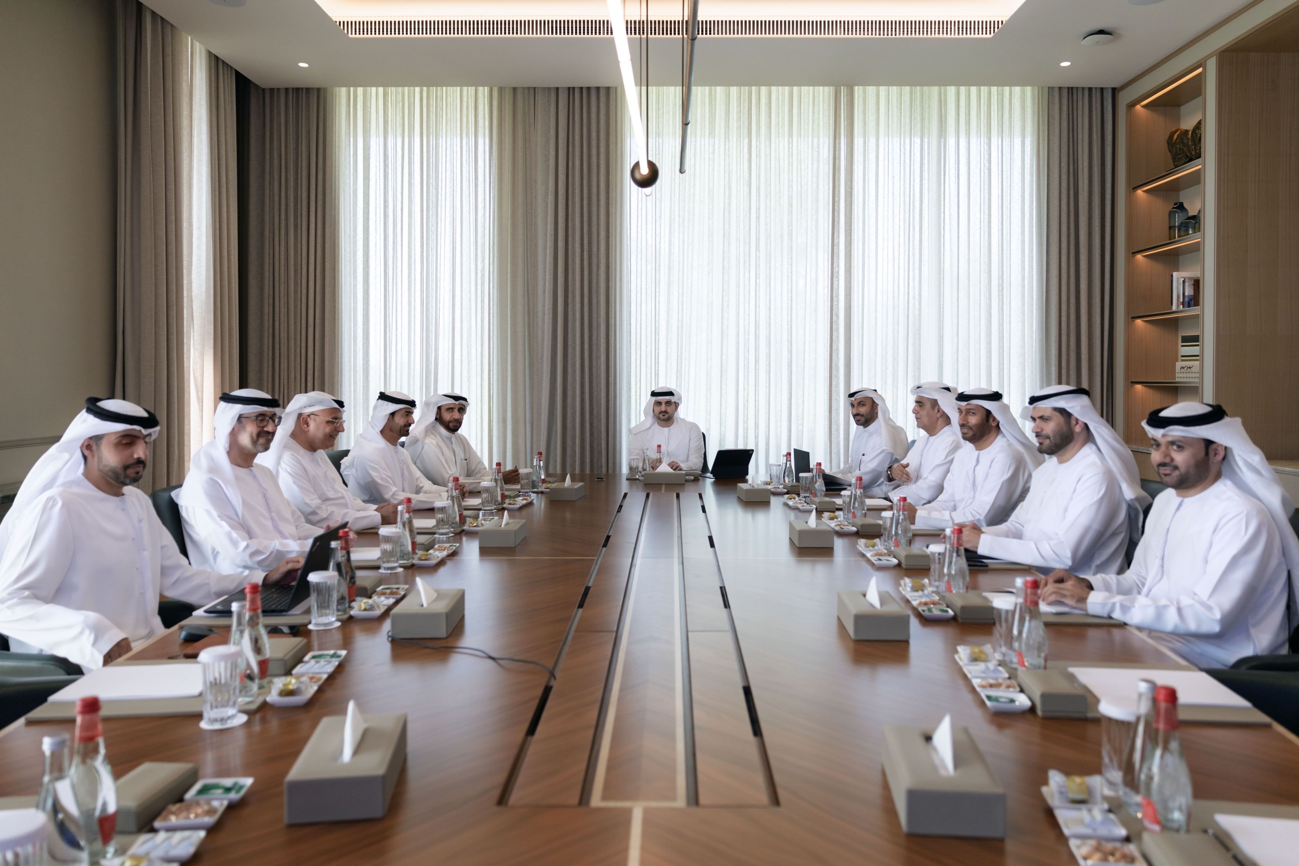 Maktoum reviews efforts to boost Dubai judicial system