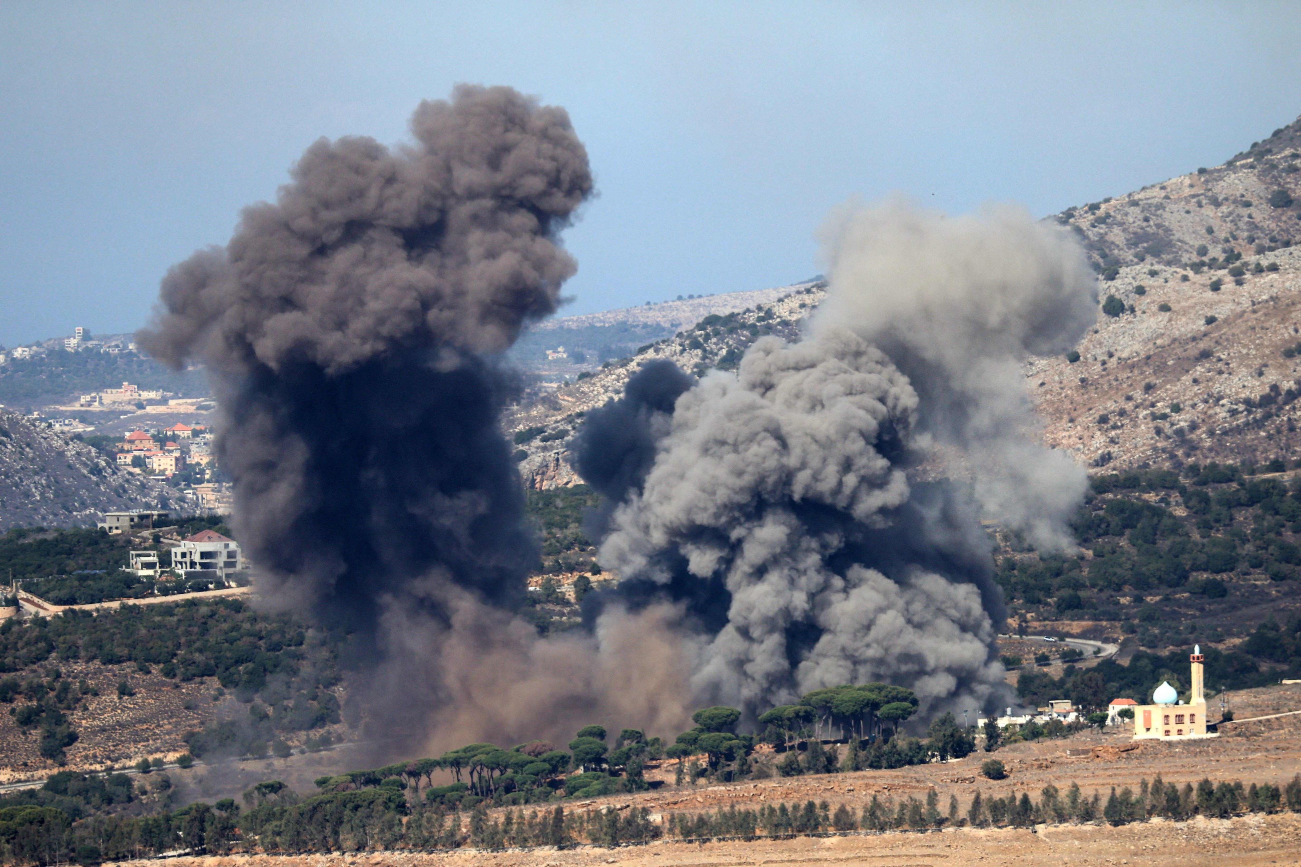 Israel warns of attacks against Hizbollah in Lebanon