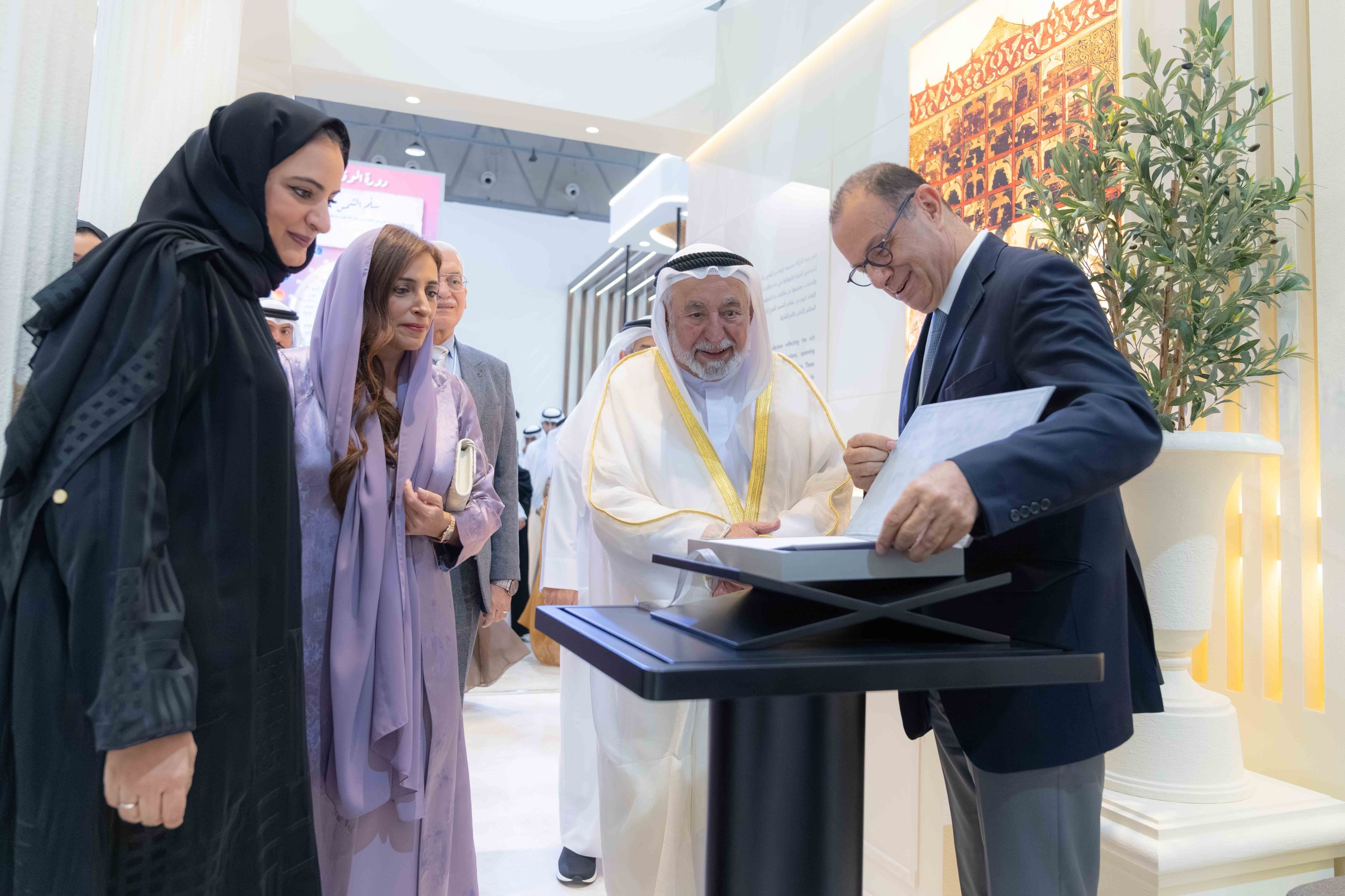 House of Wisdom celebrates Greek heritage at SIBF 2025