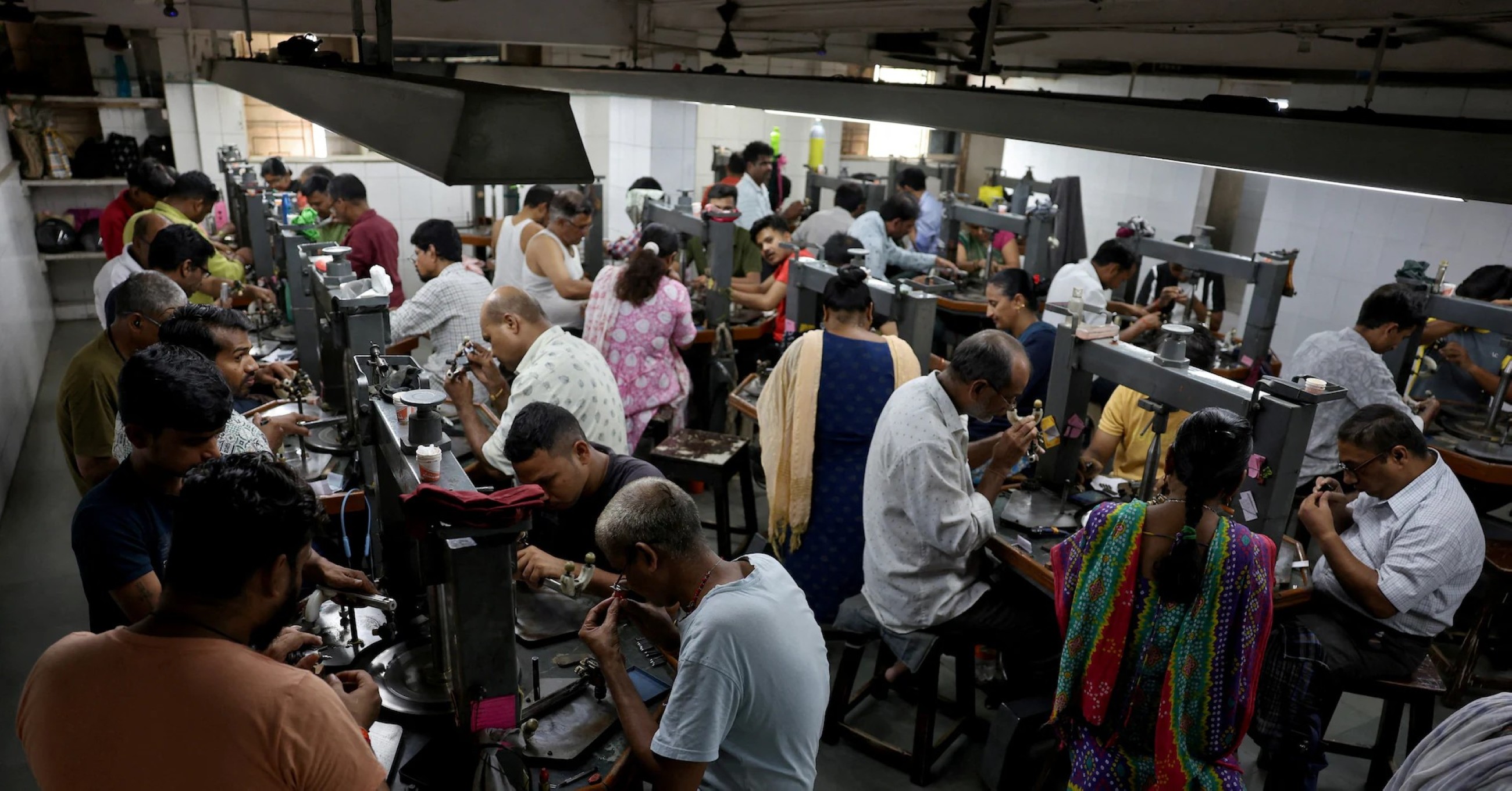 India&rsquo;s unemployment rate falls to 5.2% in the July-September quarter