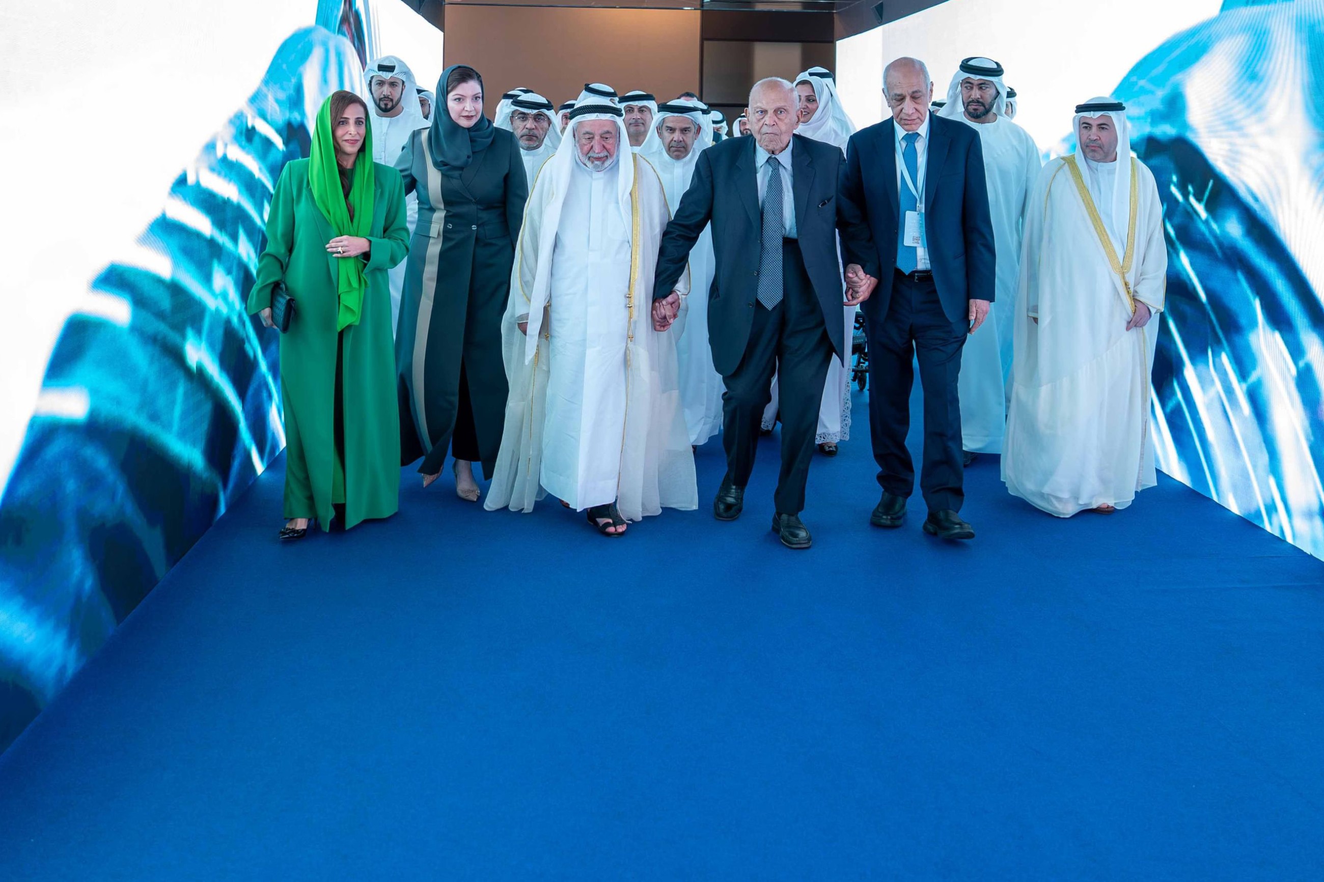 Sultan issues decree to set up cultural foundation