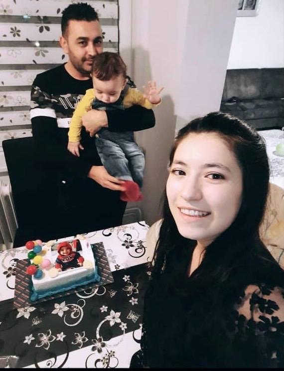 Suspected street food poisoning kills mum, two children