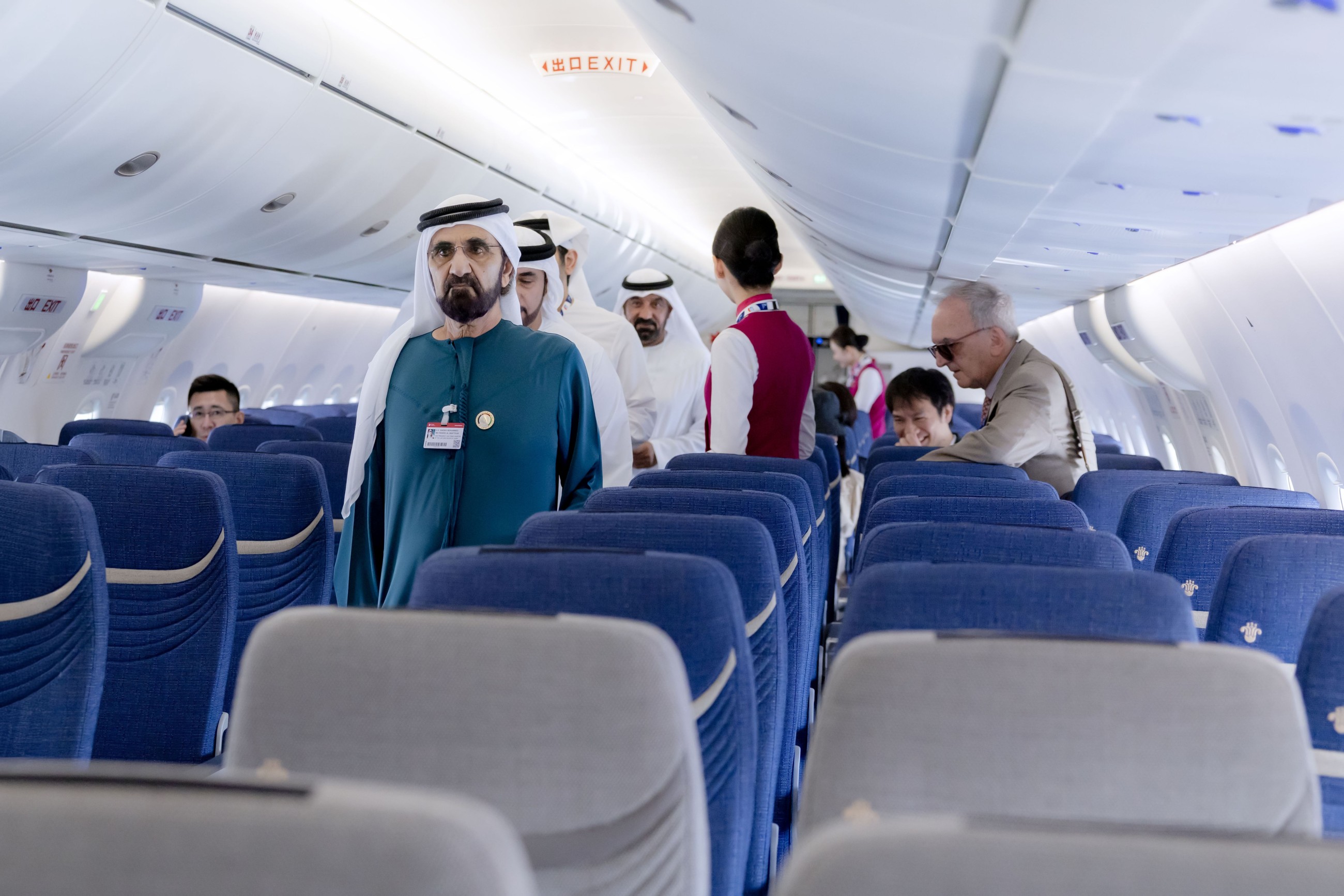 Sheikh Mohammed tours Dubai Airshow, says it brings together innovations and expertise