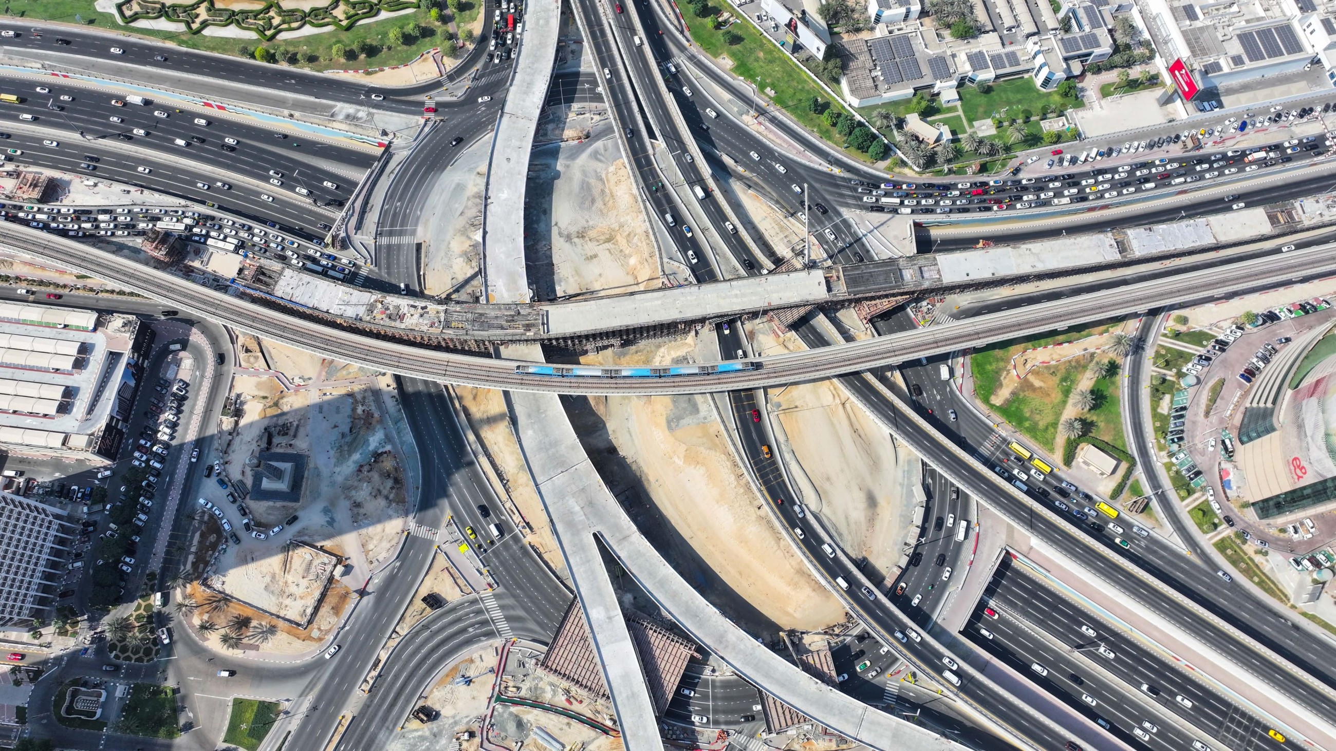 Sheikh Hamdan approves architectural identity for Dubai’s road projects