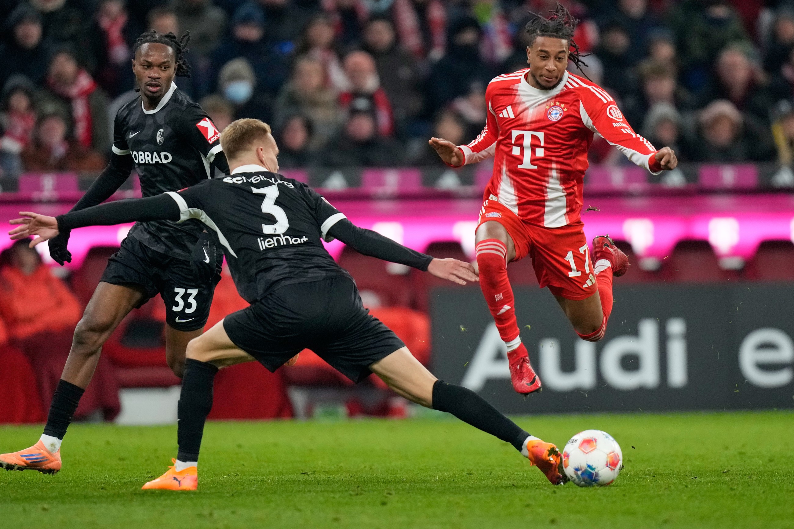 Olise sends Bayern eight points clear, Stuttgart hold Dortmund