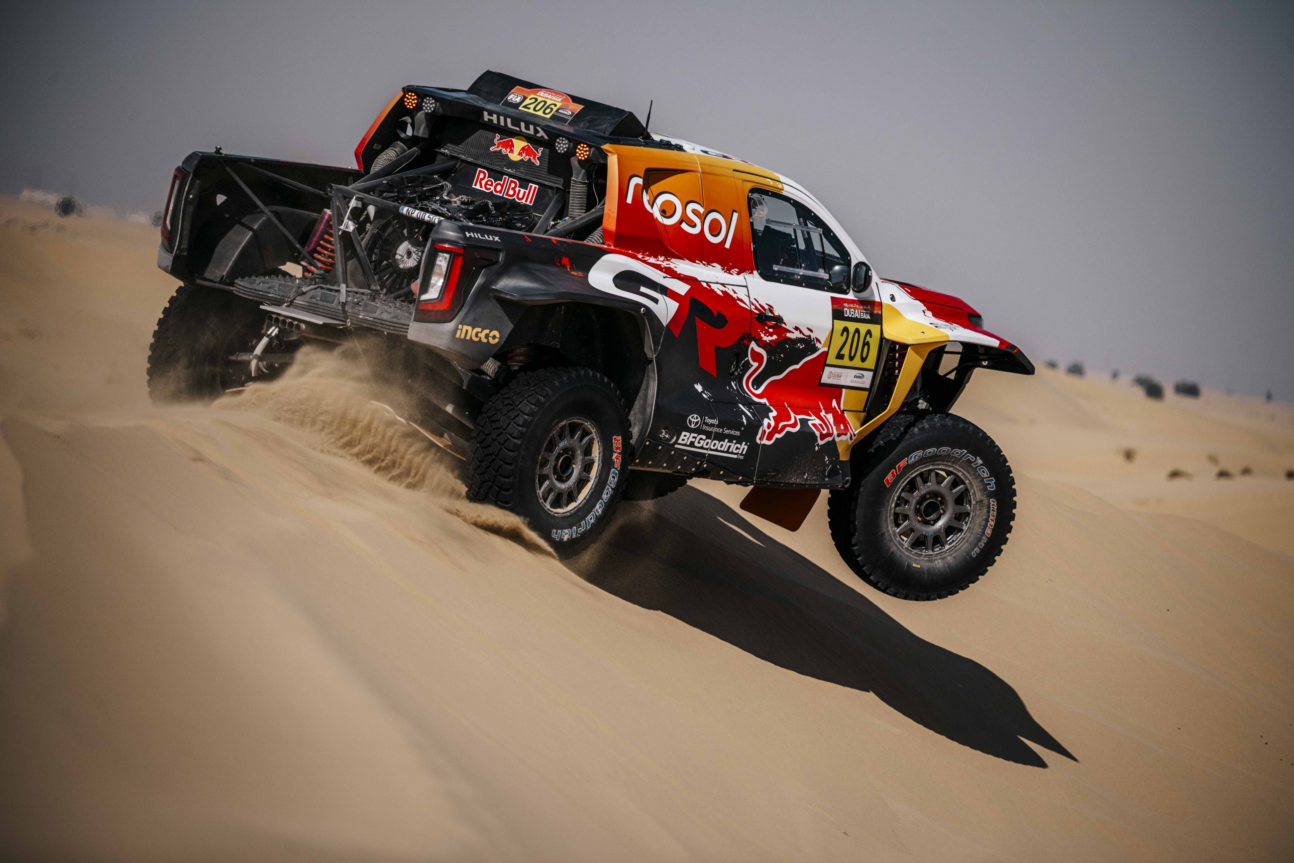 Quintero grabs lead with a dominant stage win at Dubai International Baja
