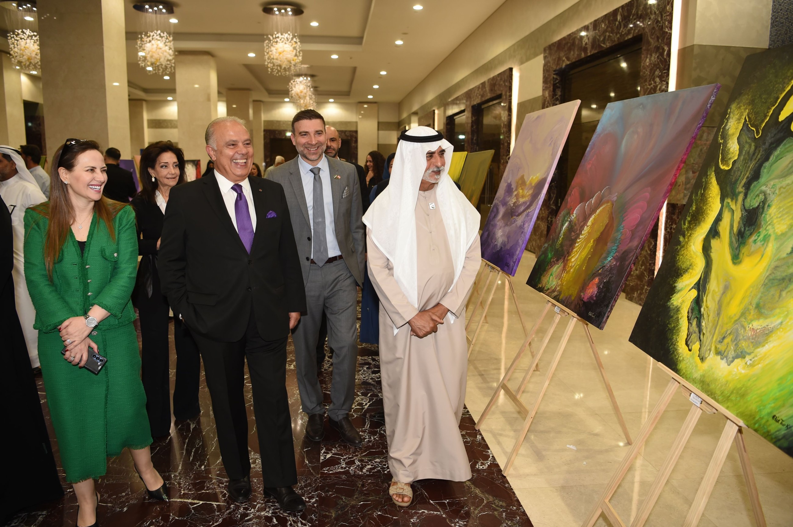 Nahyan opens art exhibition in Abu Dhabi