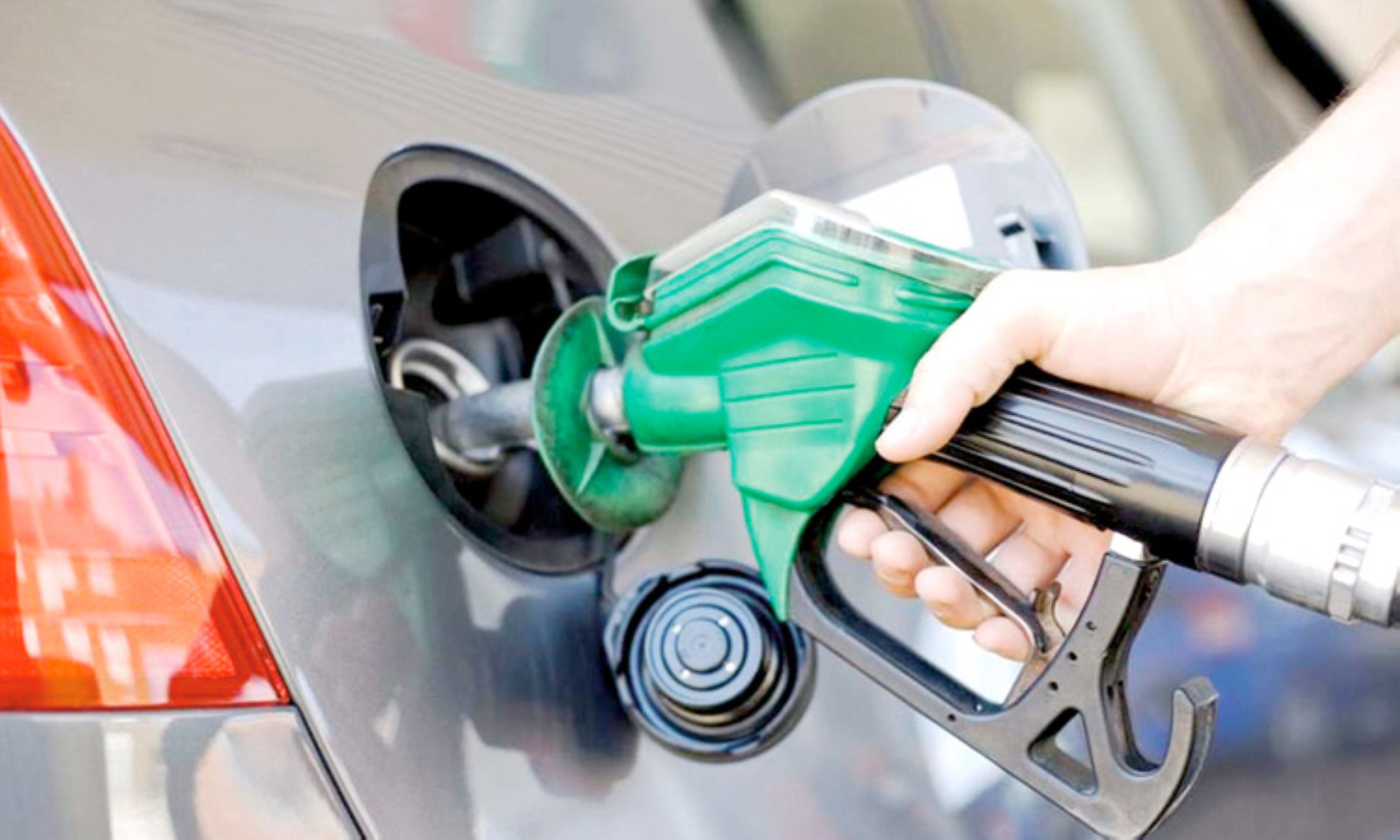 UAE Fuel Price Committee announces prices for December