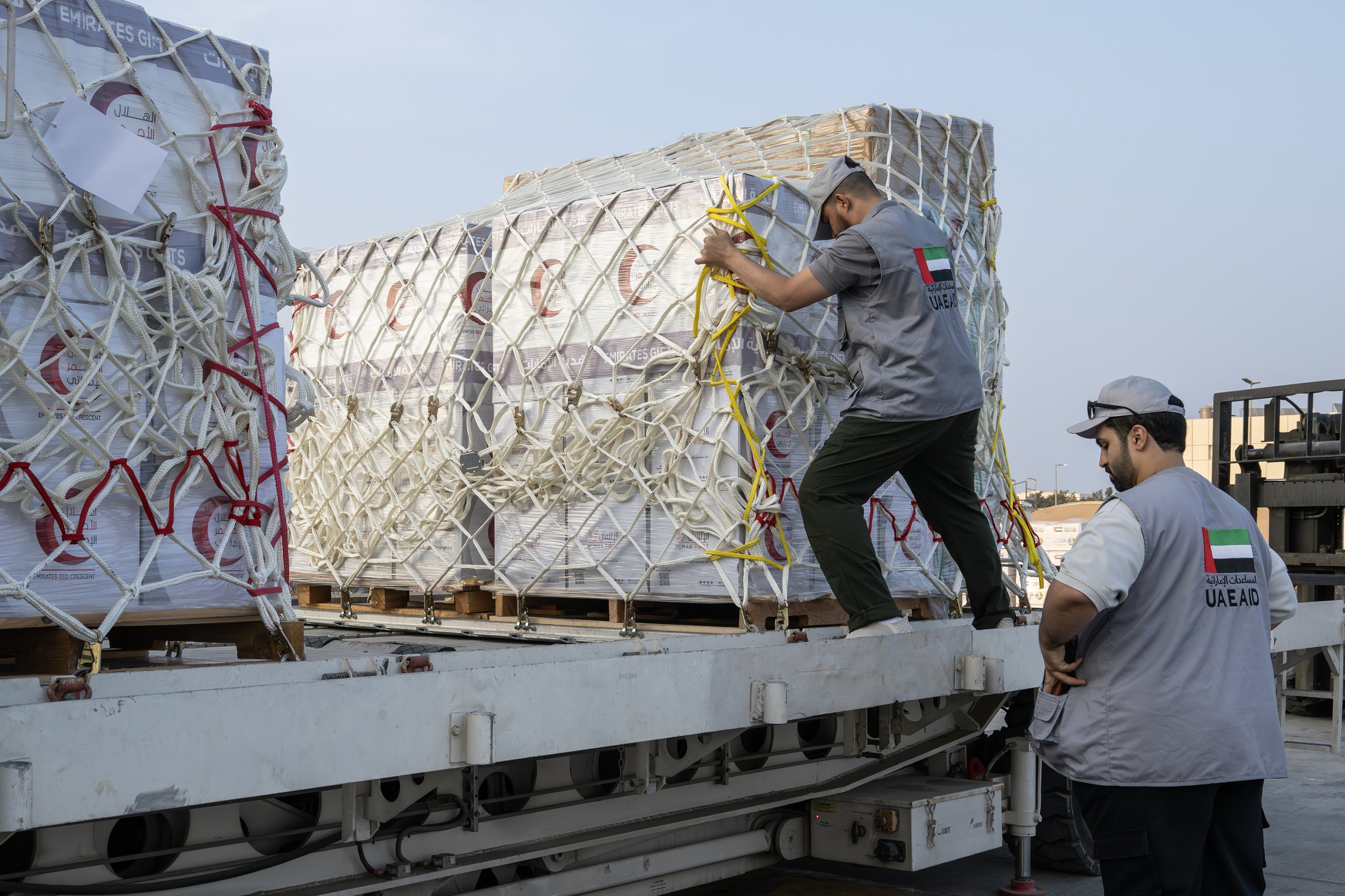 UAE sends humanitarian aid to flood-hit Sri Lanka