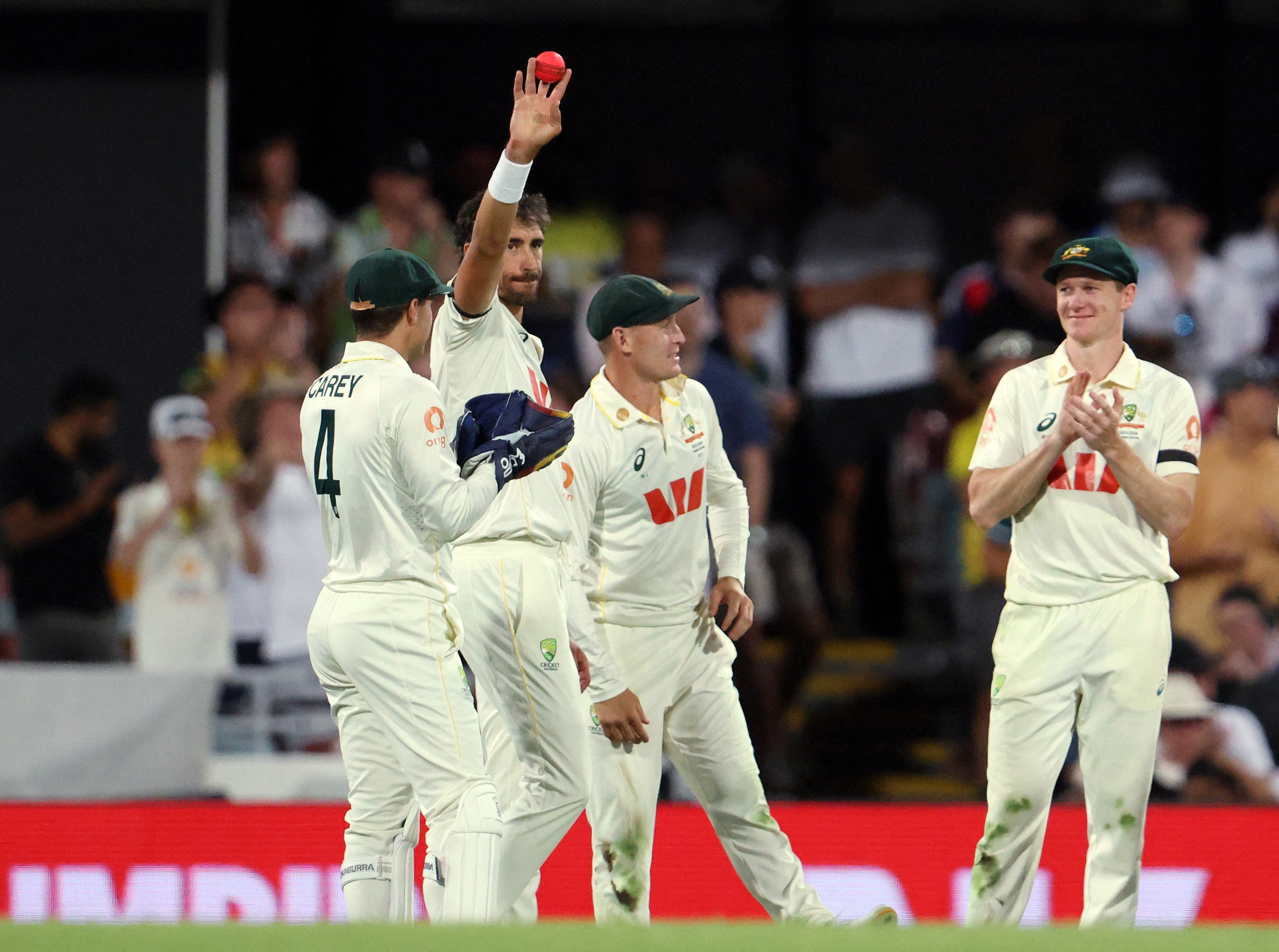 Starc pips Akram to become leading left-arm bowler in Test history