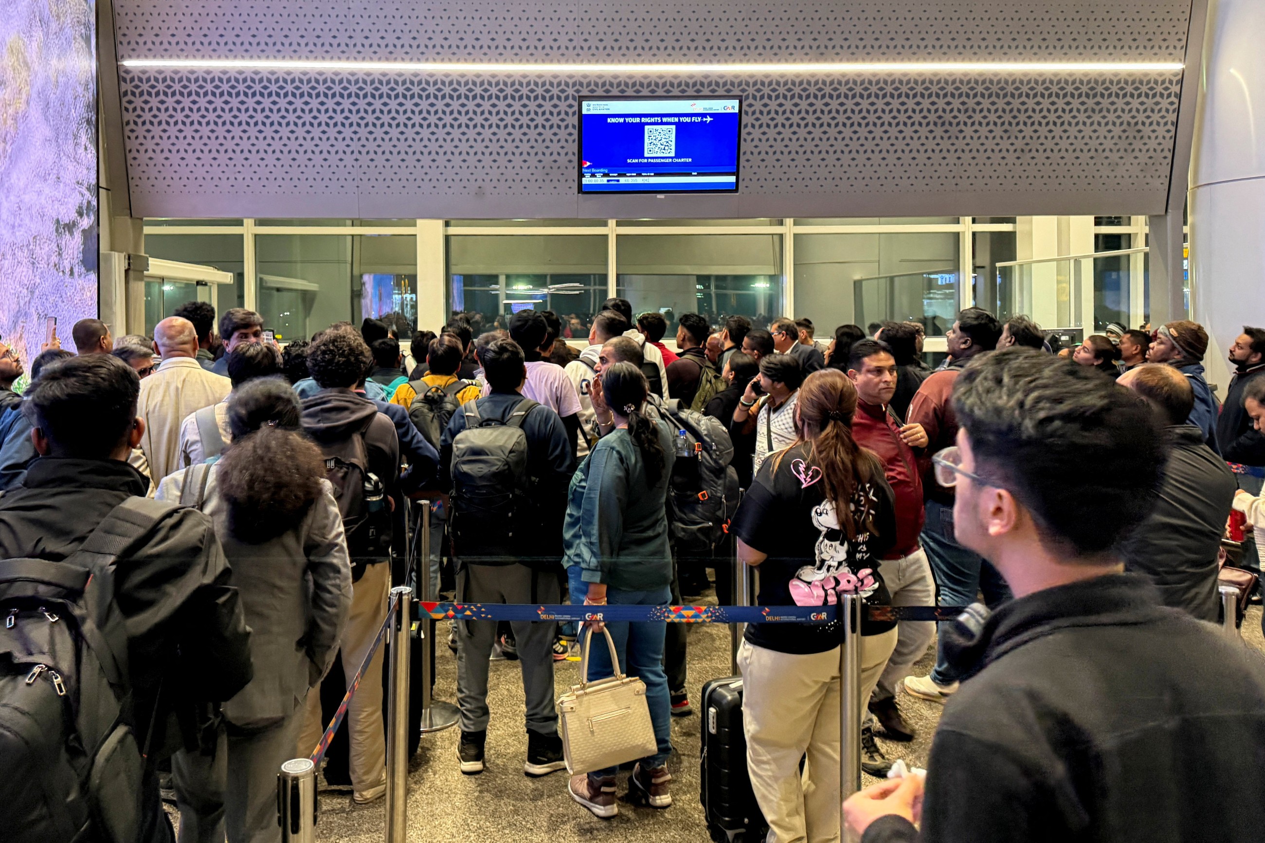 Chaos after India's biggest airline IndiGo cancels 1,200 flights