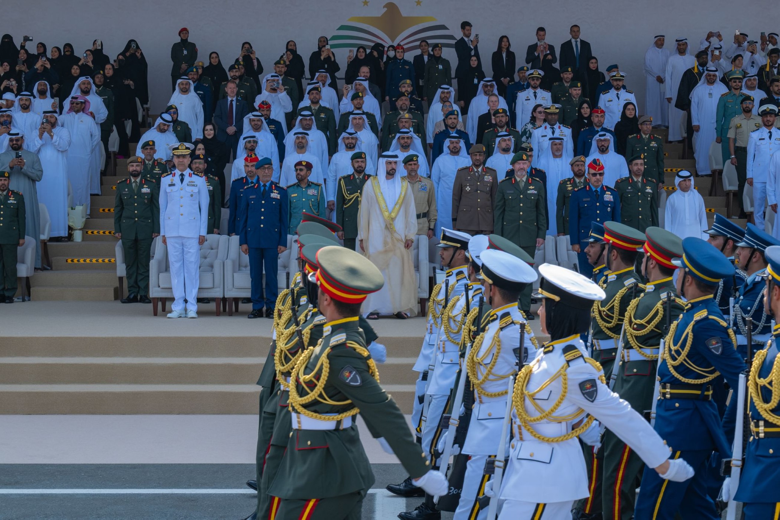 Hamdan attends graduation of Zayed Military University