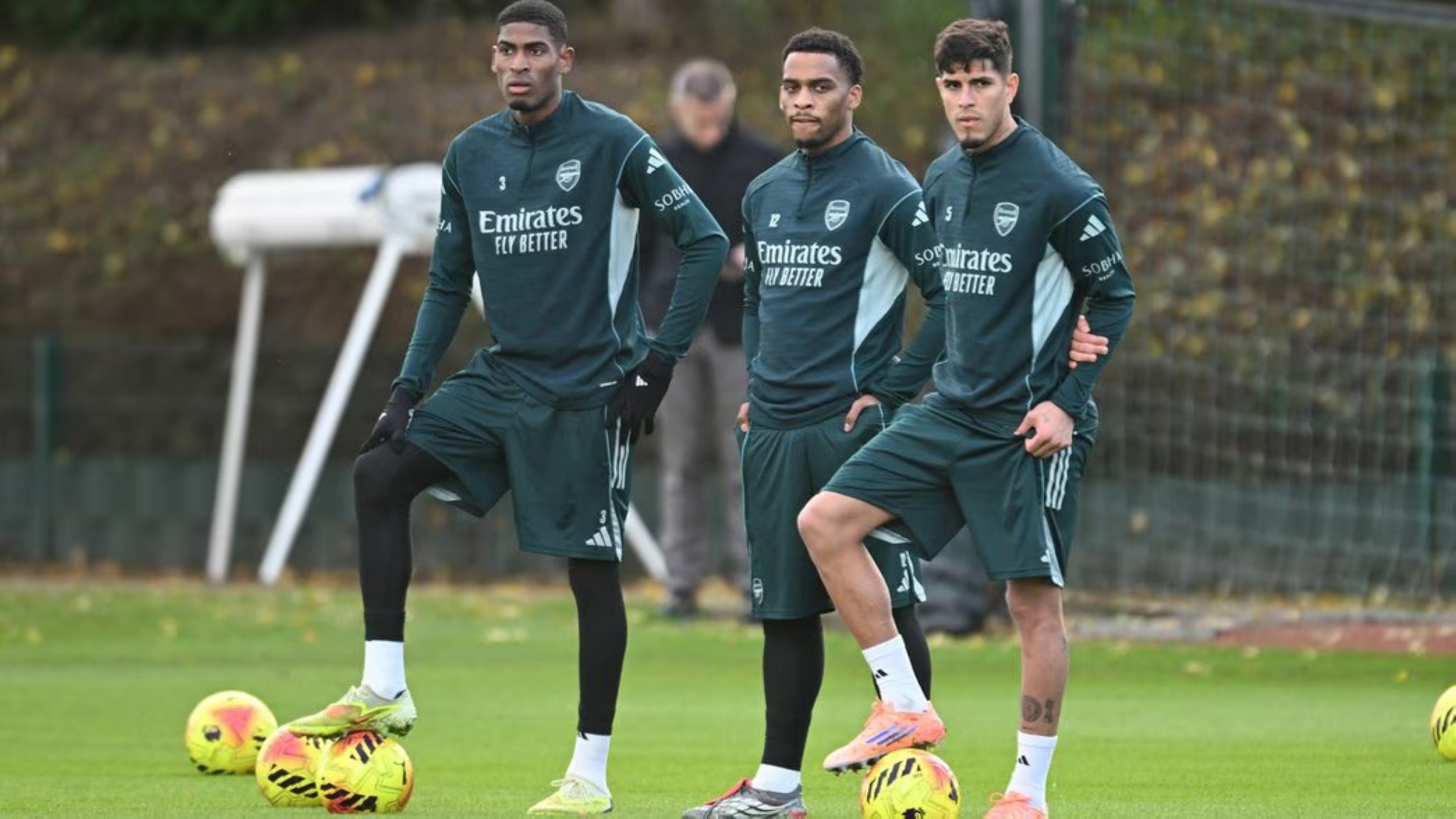 Liverpool&rsquo;s defensive woes deepen, Arsenal face Villa test