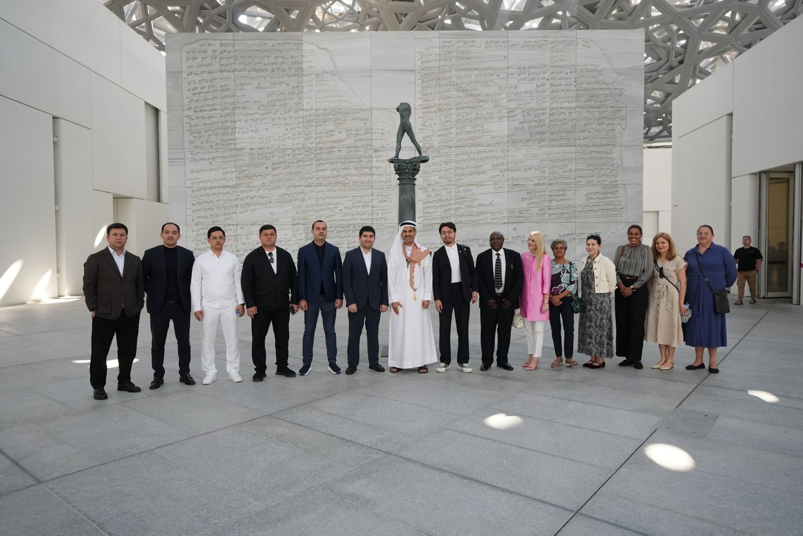 16 global leaders discover UAE’s pioneering tourism