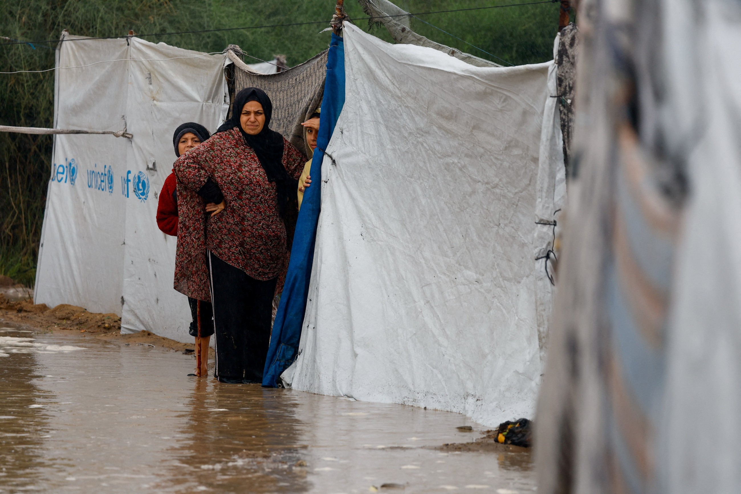 UN agency warns displaced Gazans face cold, floods as emergency supplies blocked