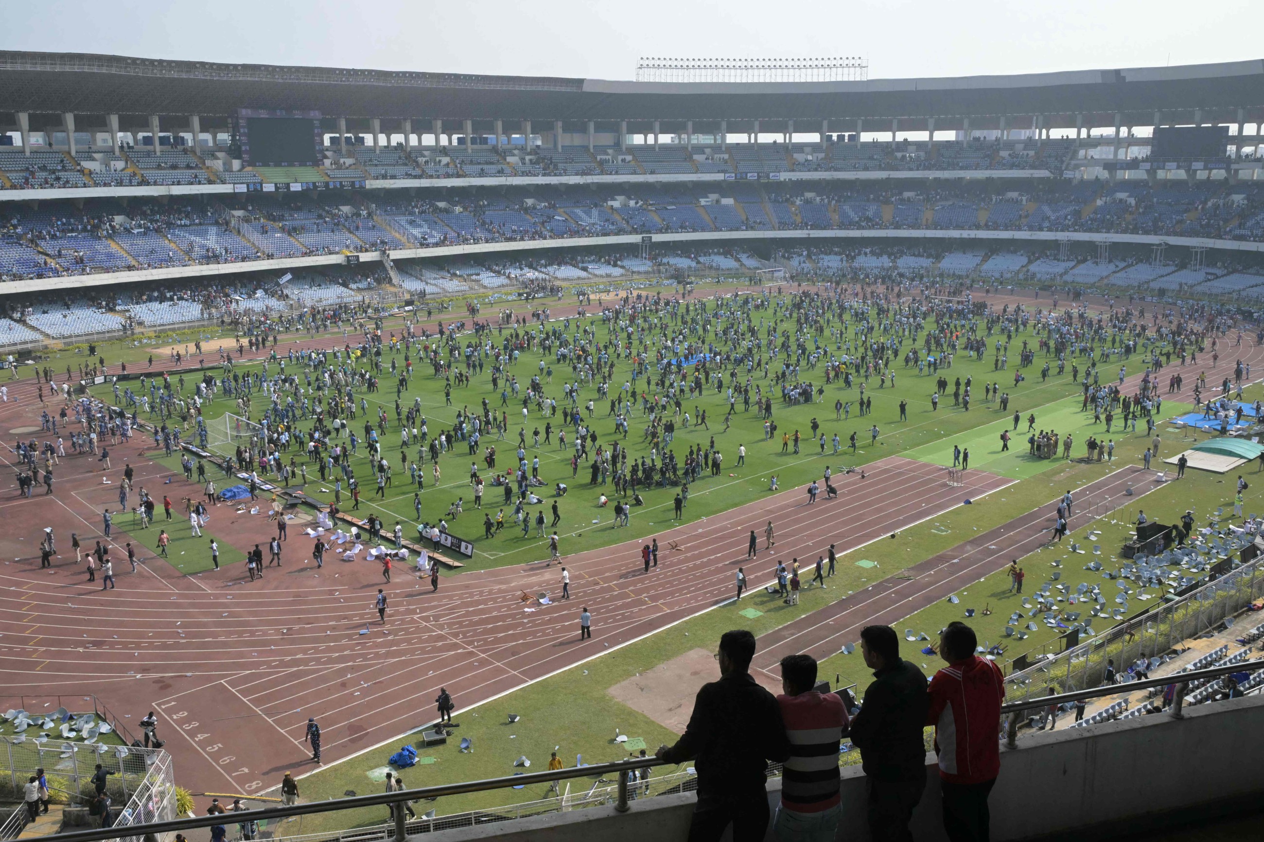 Angry football fans vandalise India stadium after Messi's abrupt exit