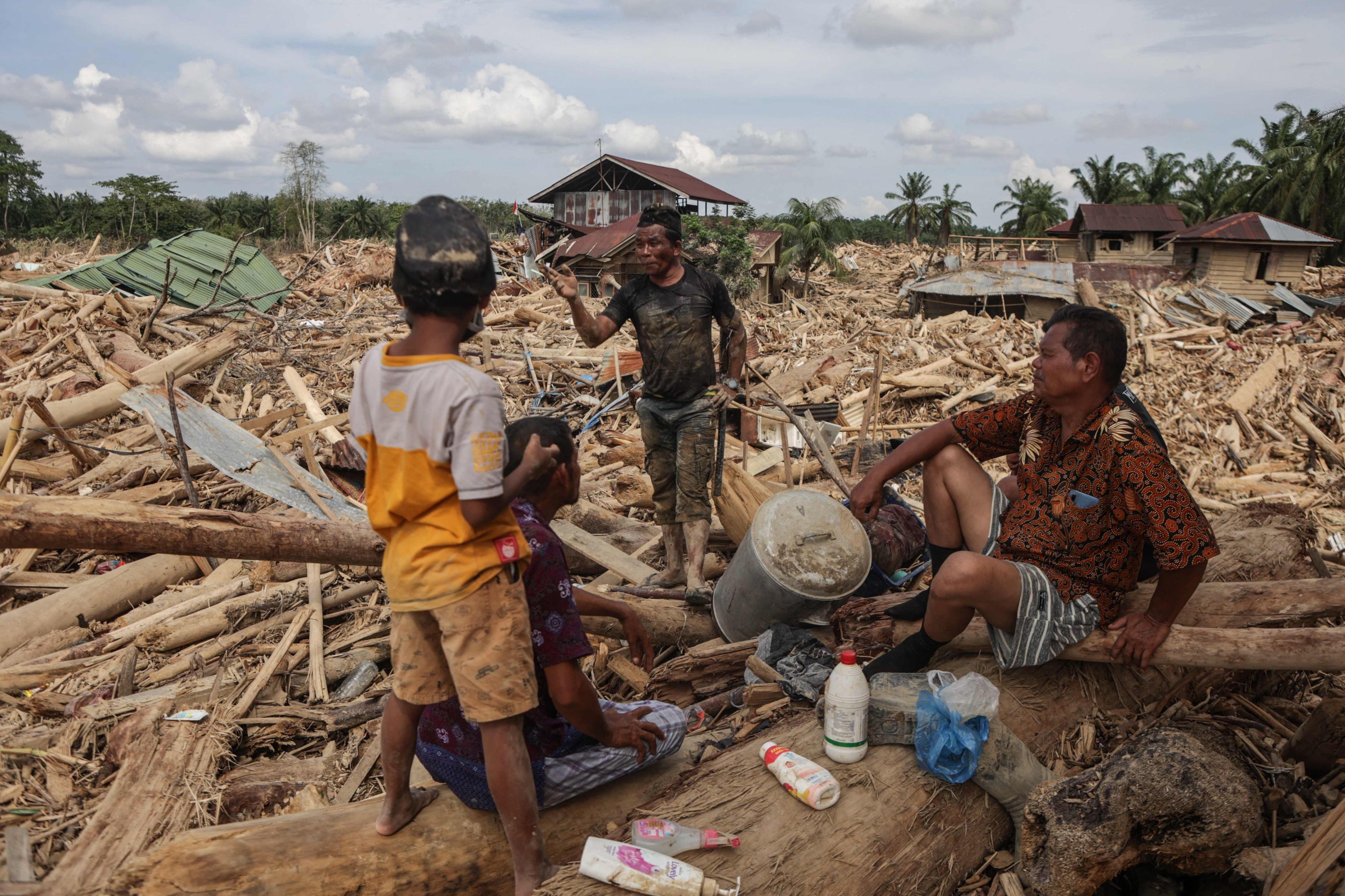 Indonesia flood death toll passes 1,000 as authorities ramp up aid