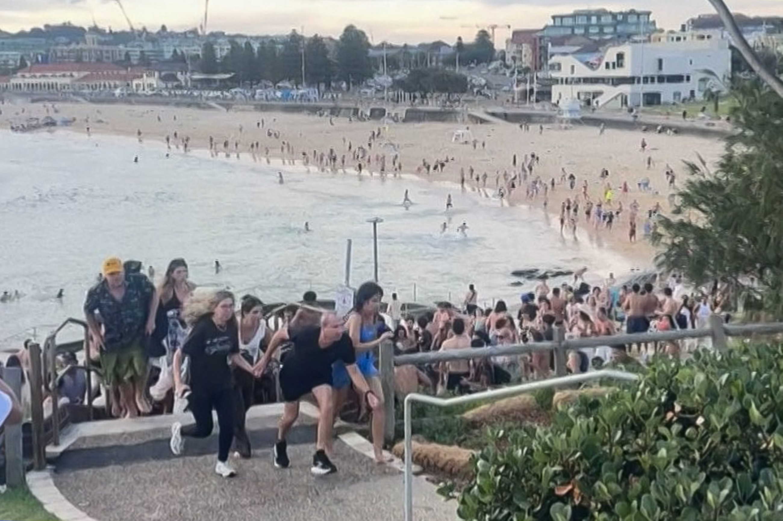 World leaders express horror, revulsion at Bondi Beach shooting