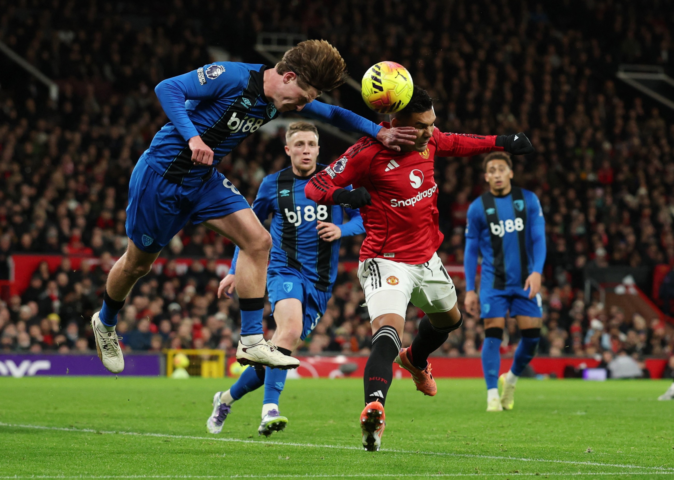 Utd blow lead three times in 4-4 Bournemouth thriller