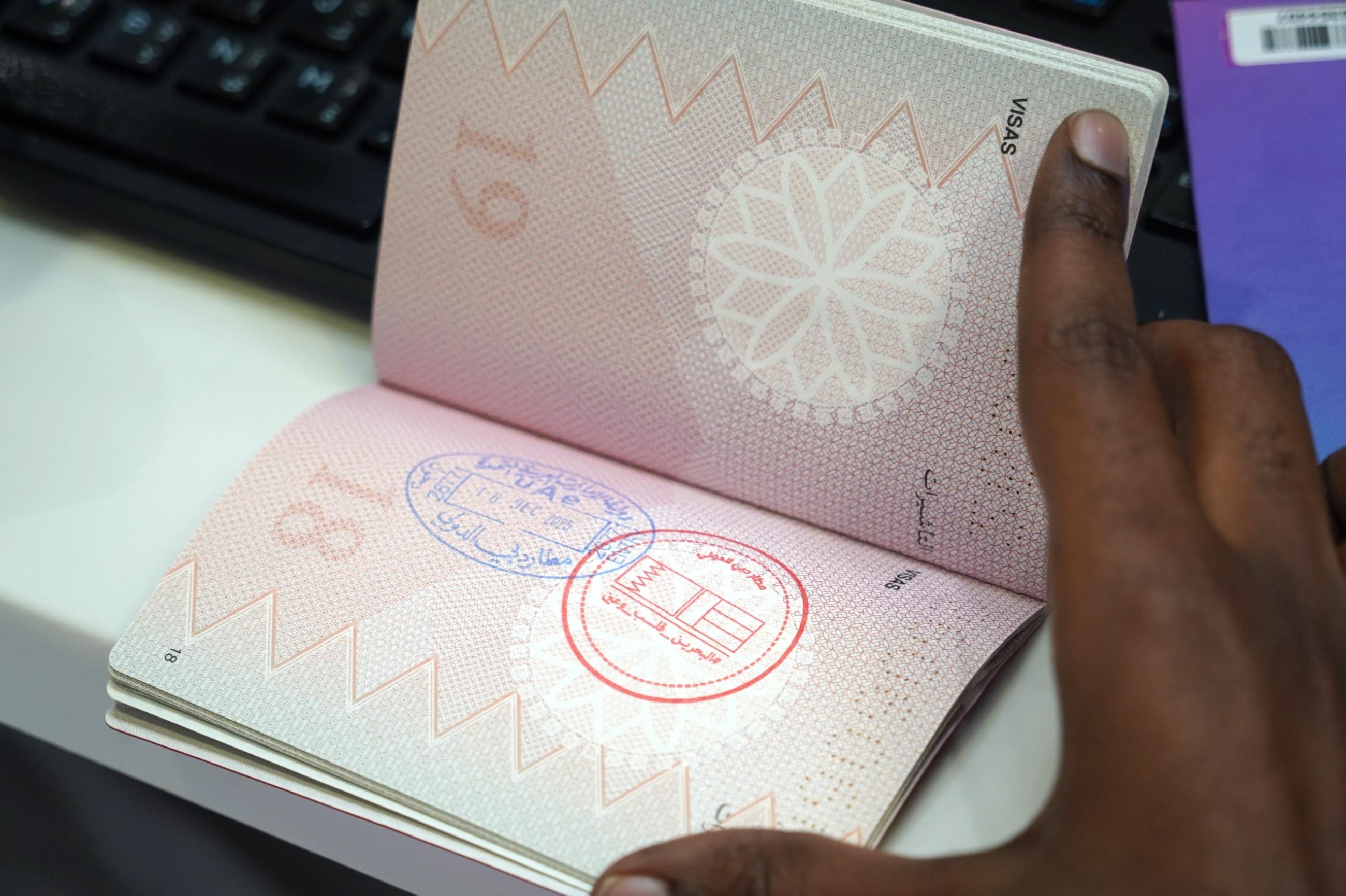 Dubai Airports welcomes Bahraini travellers with 'Bahrain, Heart and Eye' stamp