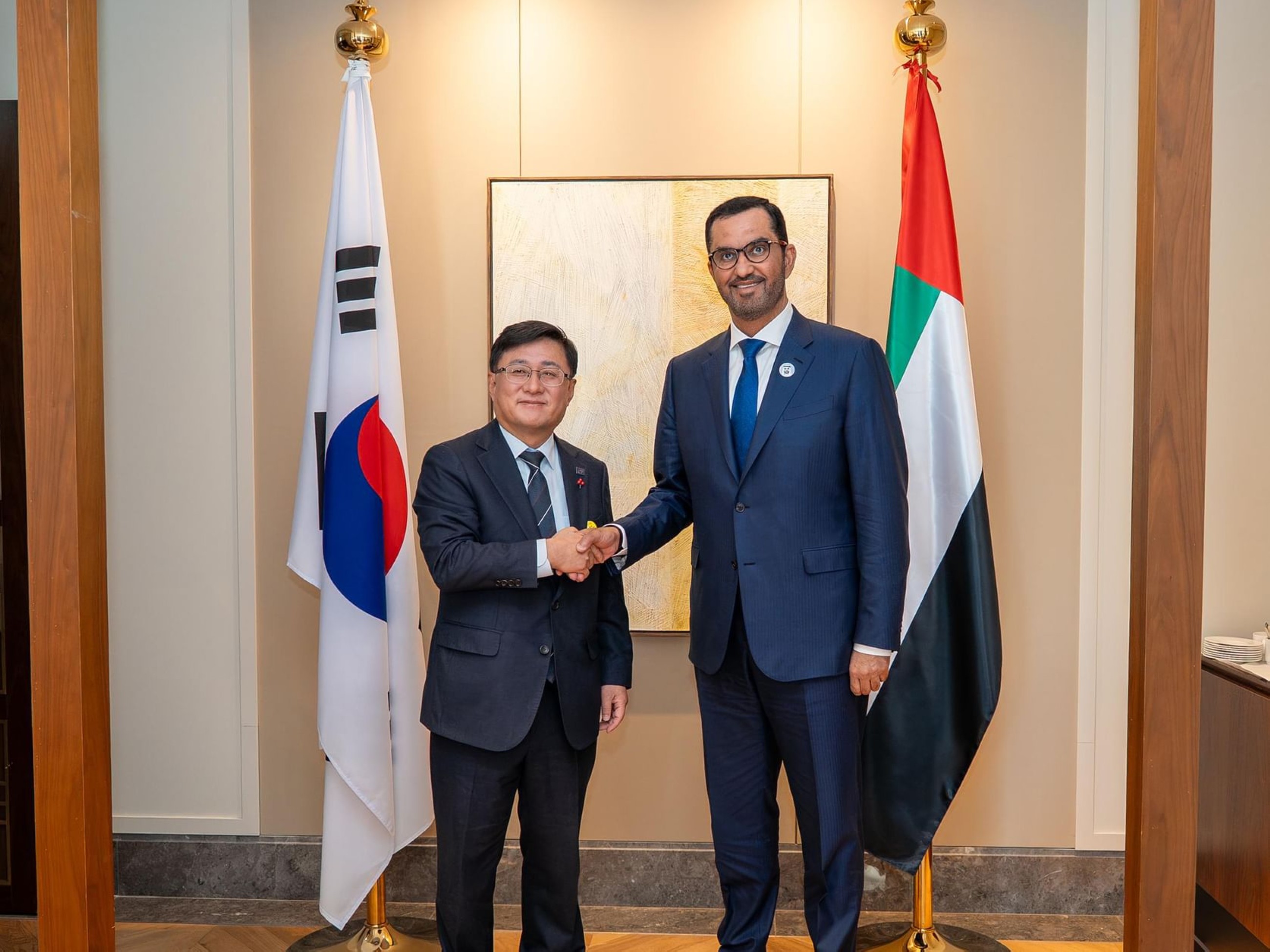 UAE, Korea discuss cooperation in energy, industry and technology