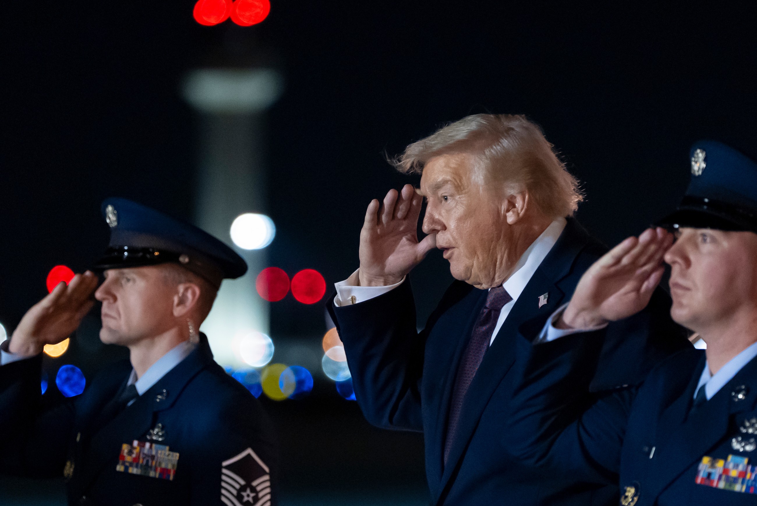 Trump announces lower drug price deals with 9 pharmaceutical firms