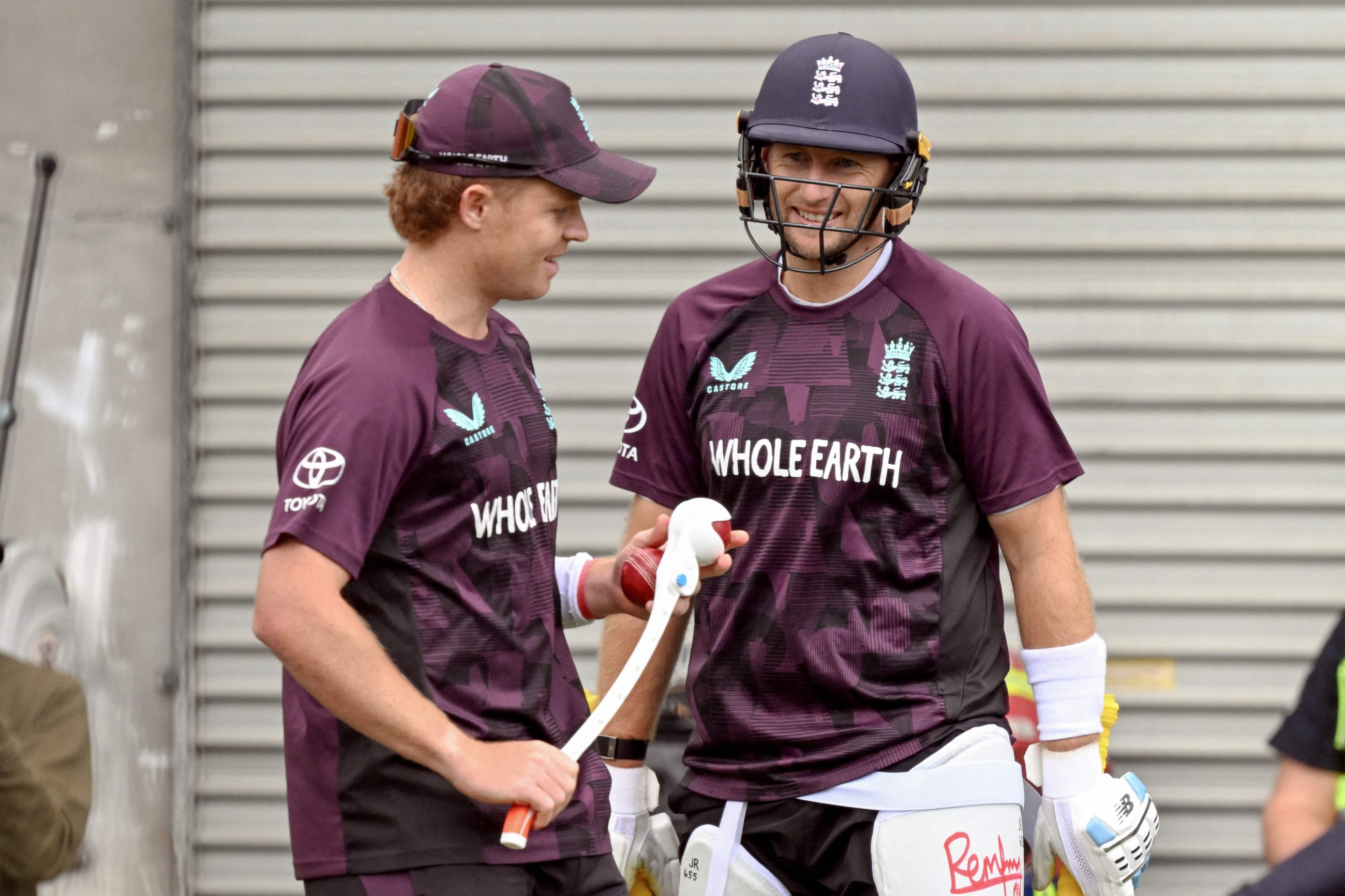 Cummins, Lyon ruled out of Ashes, English players face boozing probe