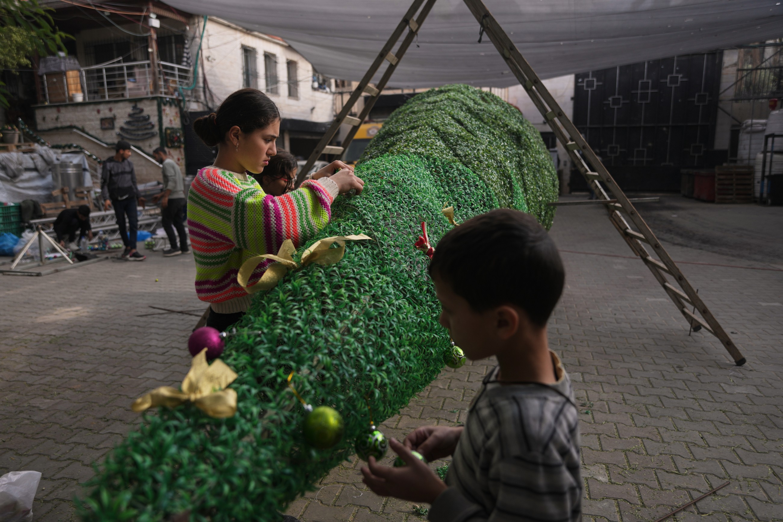 Pain of war dampens joys of Christmas for Gaza's Christians