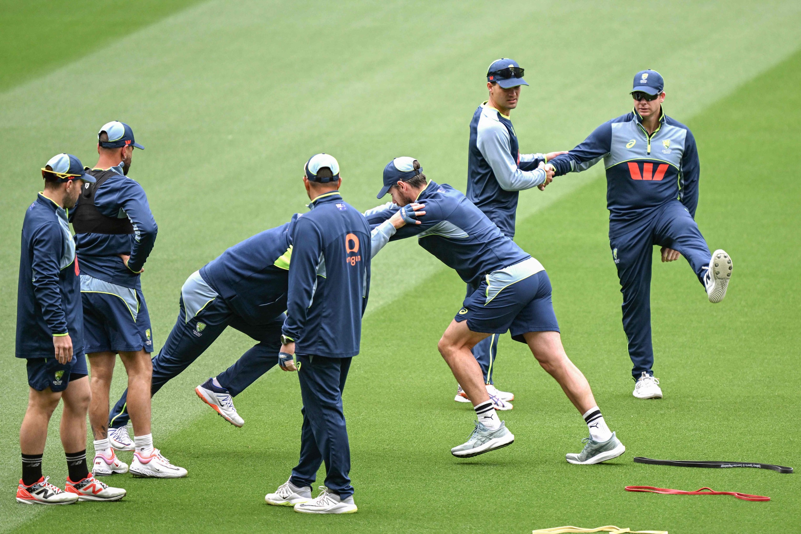 Archer ruled out for 2 Tests as England look to salvage pride