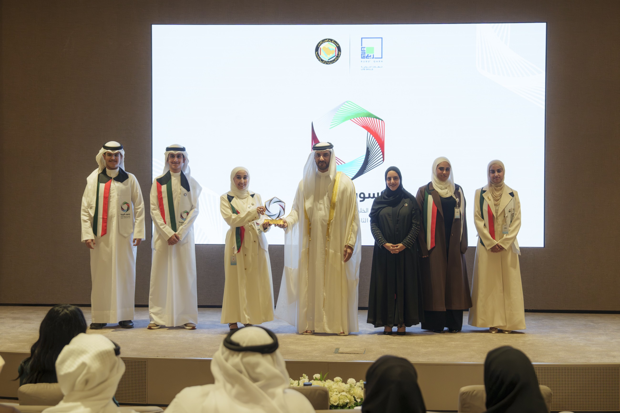 Sultan Bin Ahmed attends 'Gulf Bridges 2&rsquo; closing ceremony