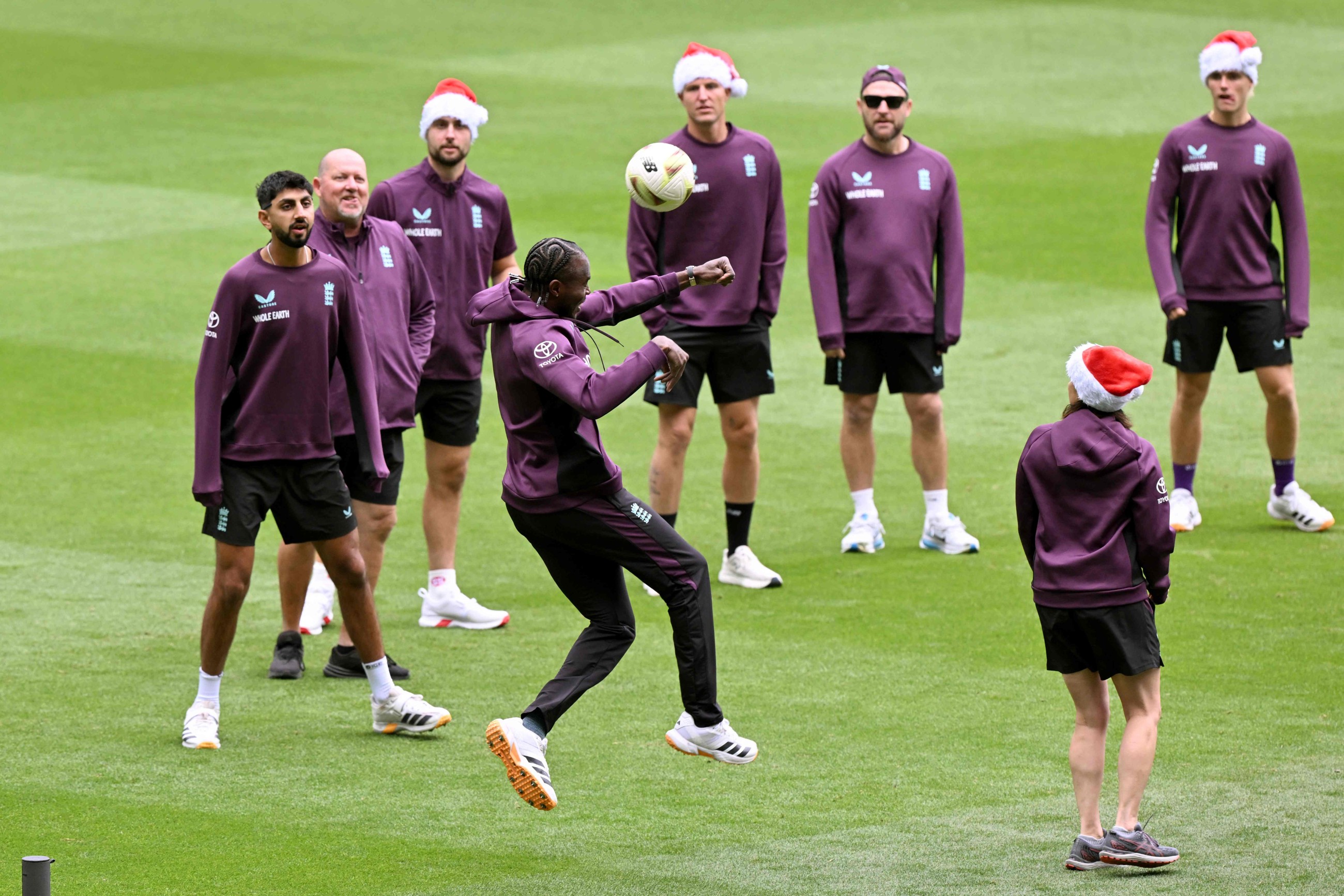 Australia opt for all-pace attack in fourth Ashes Test