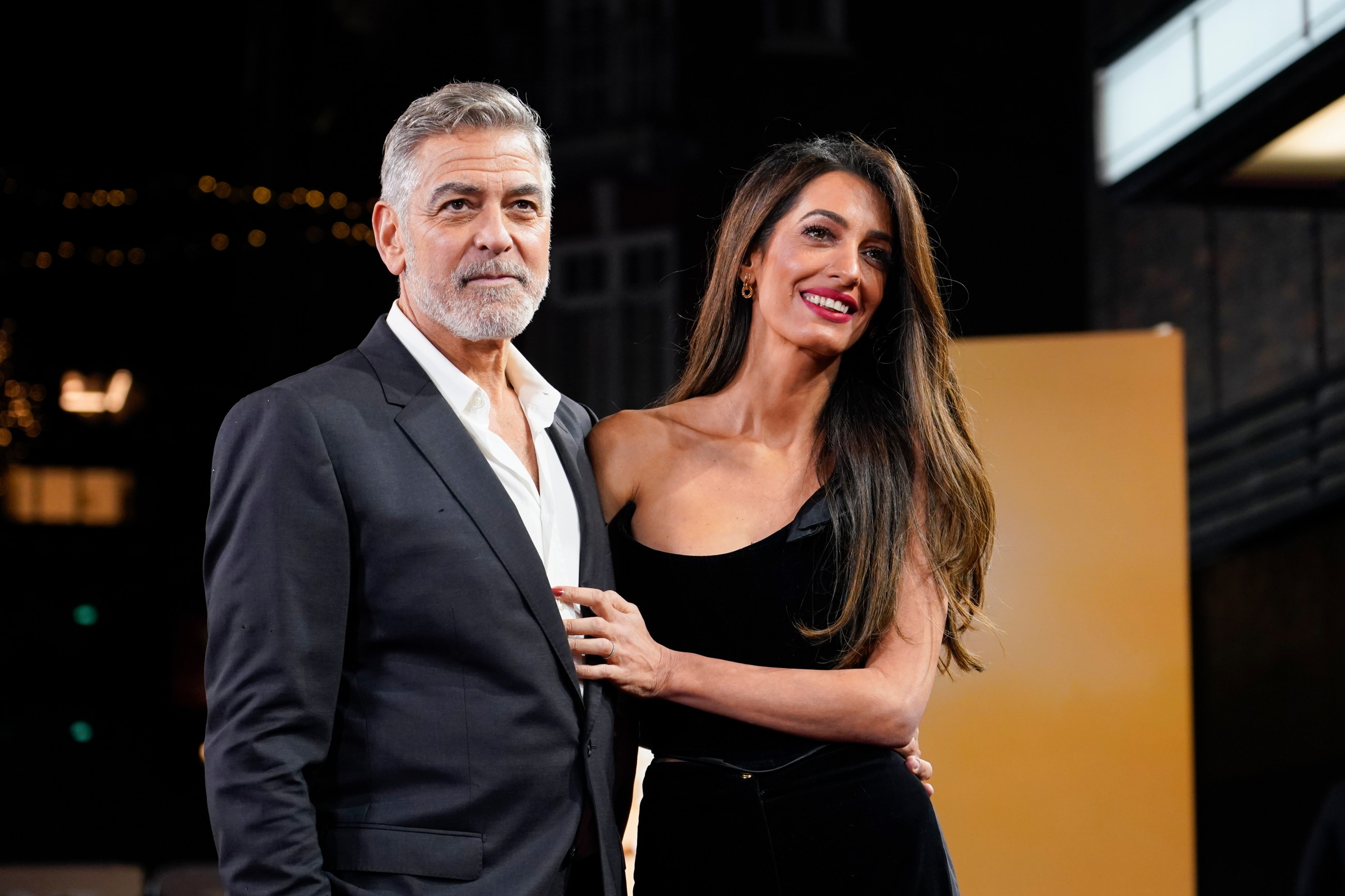 Hollywood star George and his wife Amal Clonney become French citizens